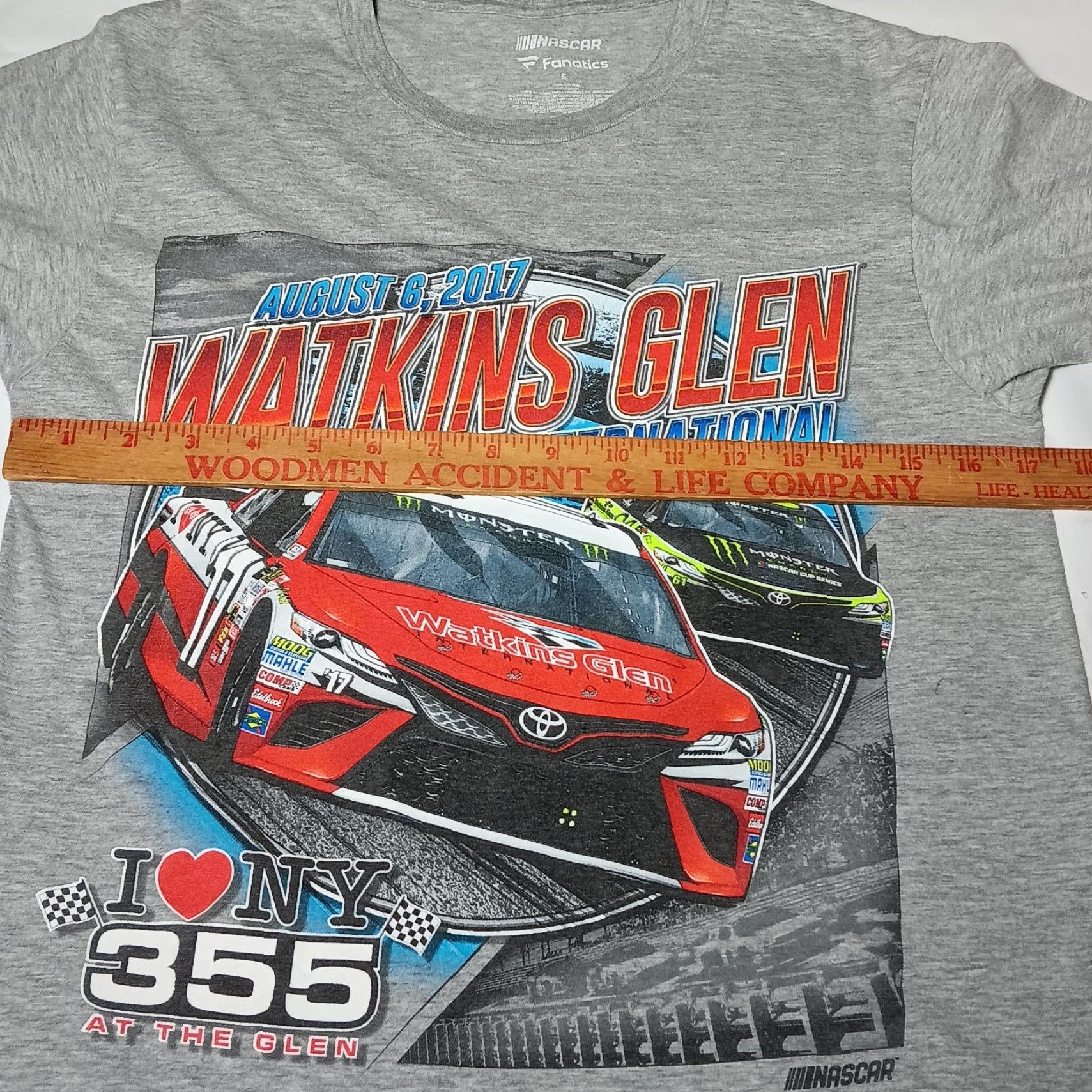 Vintage VINTAGE Fanatics Watkins Glen International Race Car Driver Shirt Small Gray 2017 NASCAR I Love NY 355 Mens Size US S / EU 44-46 / 1 - 4 Thumbnail