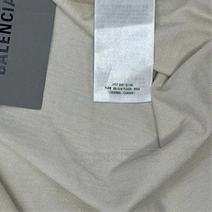Balenciaga Balenciaga White Short Sleeve Logo T. Size US M / EU 48-50 / 2 - 3 Thumbnail