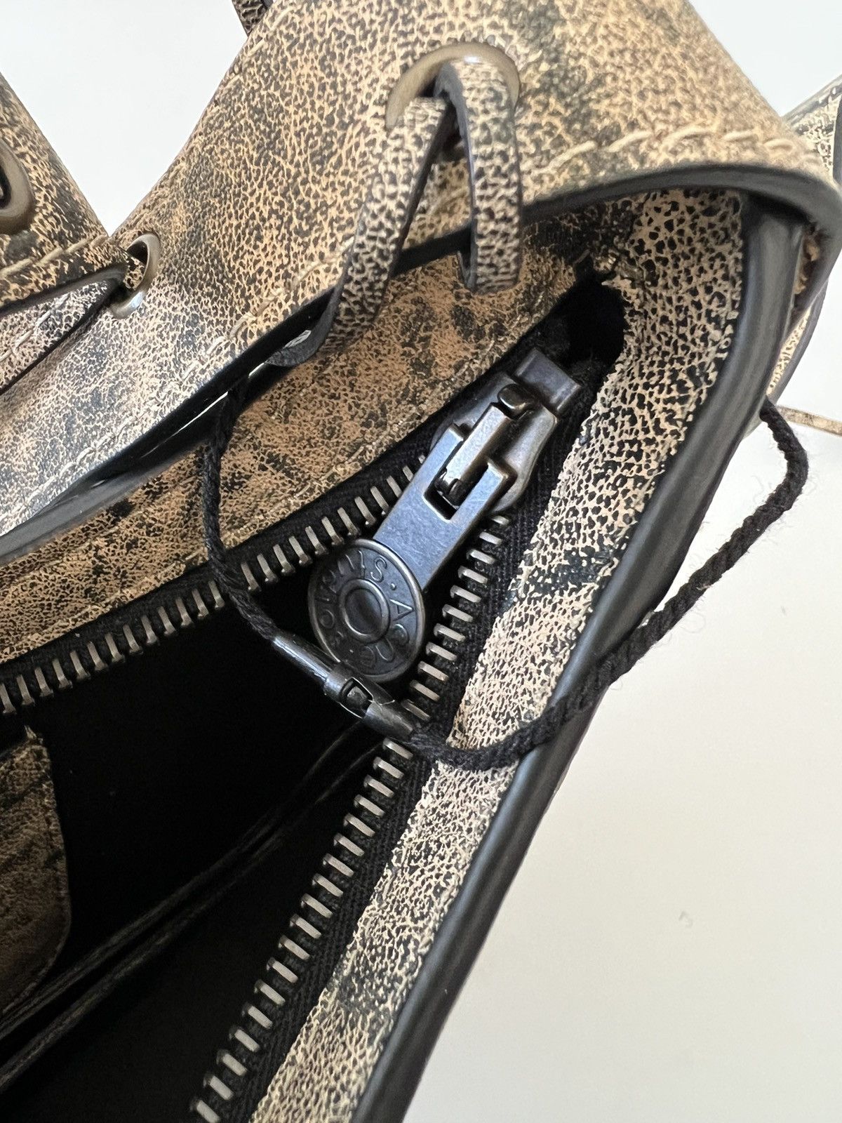 Acne Studios Acne Studios Platt Mini leather shoulder bag Size ONE SIZE - 9 Thumbnail