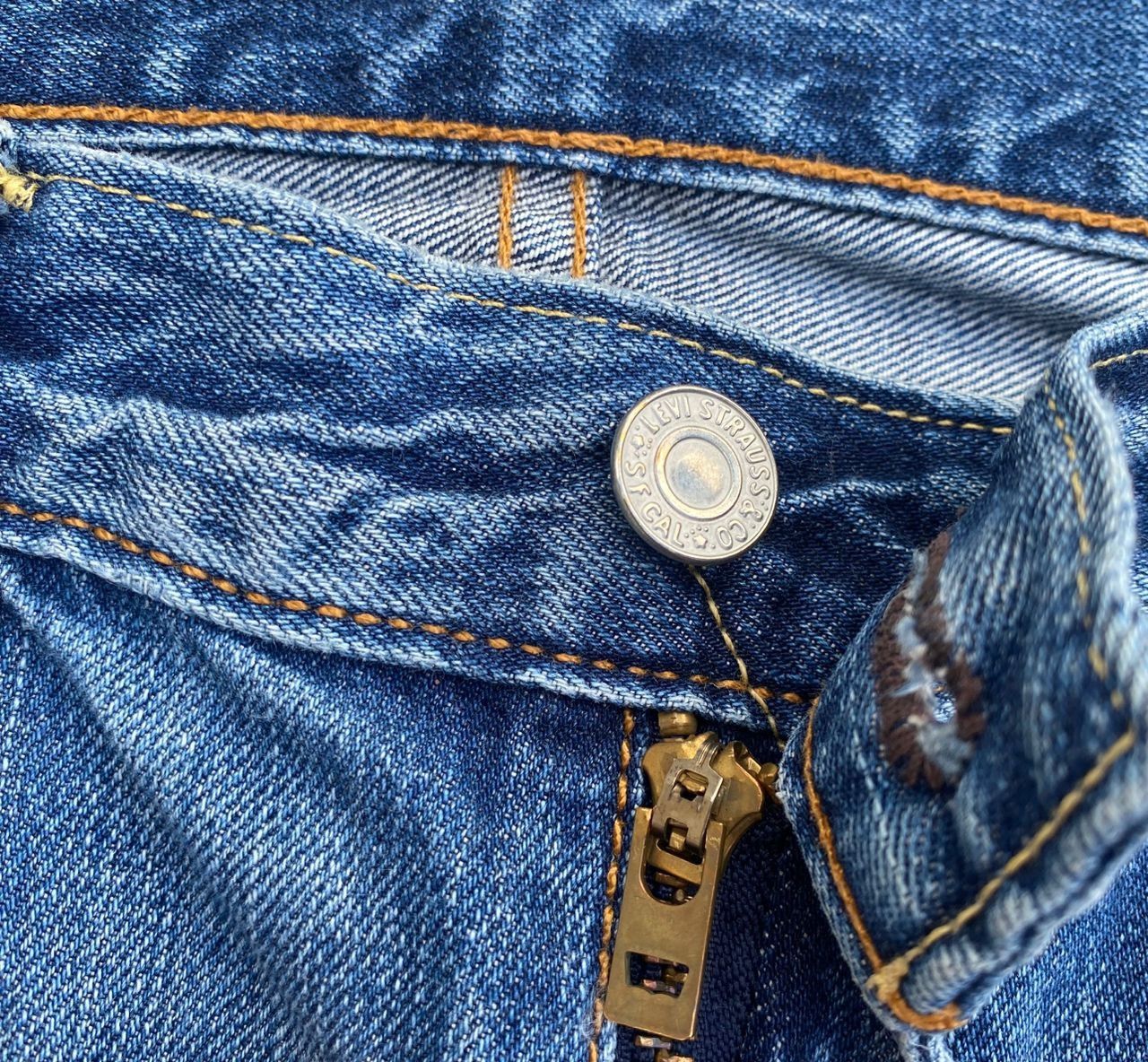 Levi's Vintage Levis 502 Distressed Denim Kurt Cobain Style Size US 33 - 15 Thumbnail