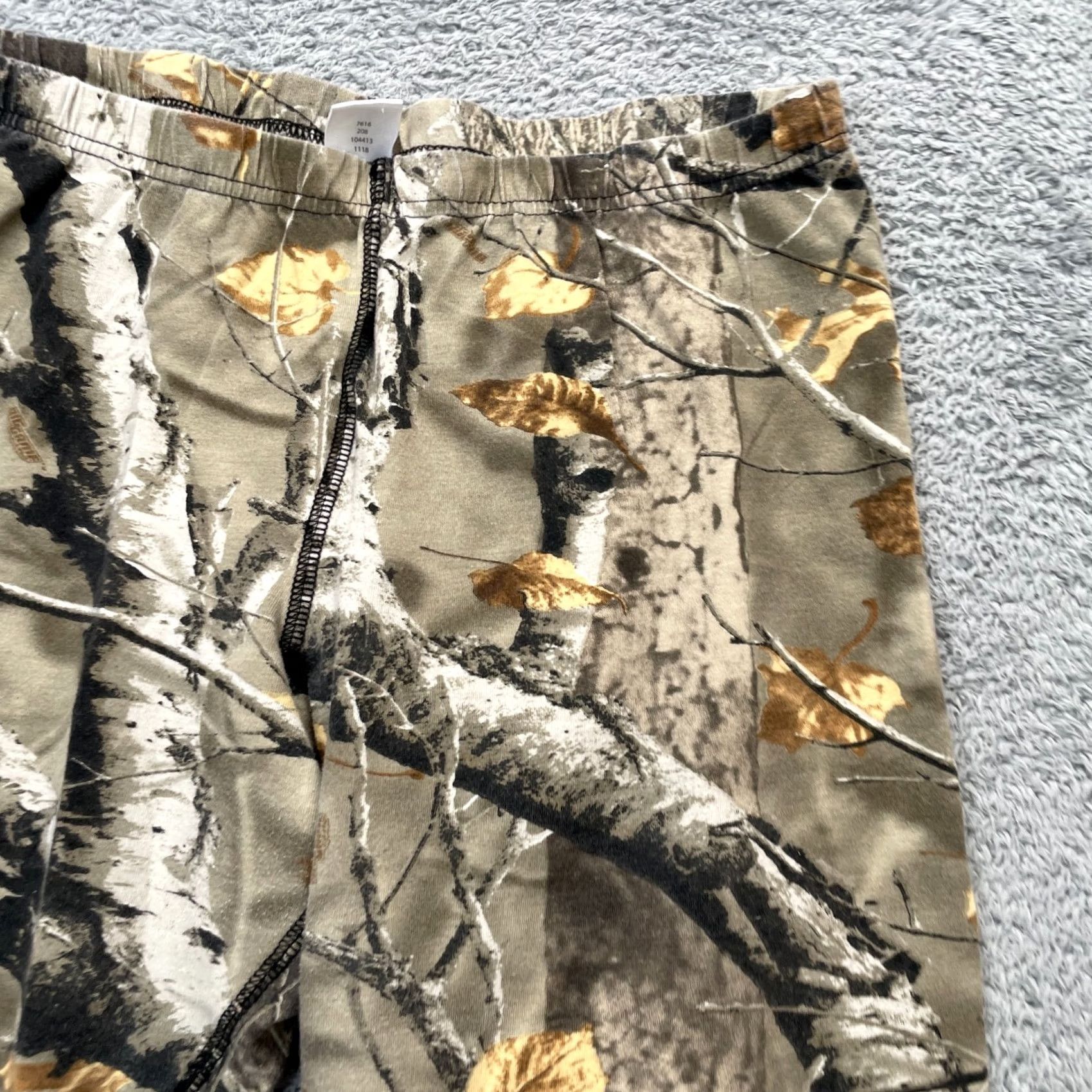 Vintage Legendary Whitetails Leggings Womens XL Camo Real Tree Stretch Hunting Ankle Skinny 28in Inseam Gym & Training, Walking, Activewear, Easy Care Womens Size 26" / US 2 / IT 38 - 5 Thumbnail