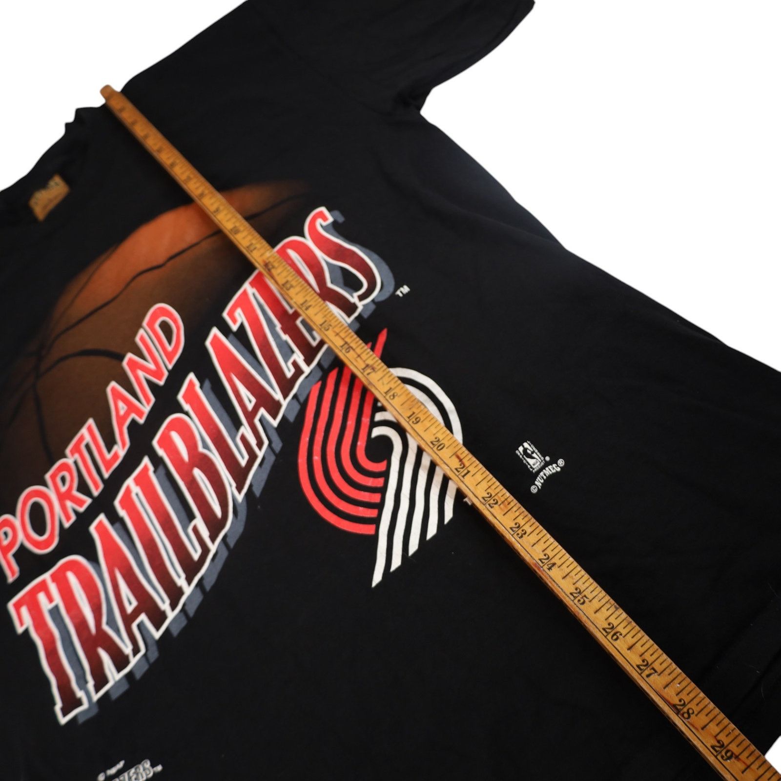 NBA × Nutmeg × Vintage Vintage Nutmeg Portland Trailblazers Graphic T Shirt Size US L / EU 52-54 / 3 - 7 Thumbnail