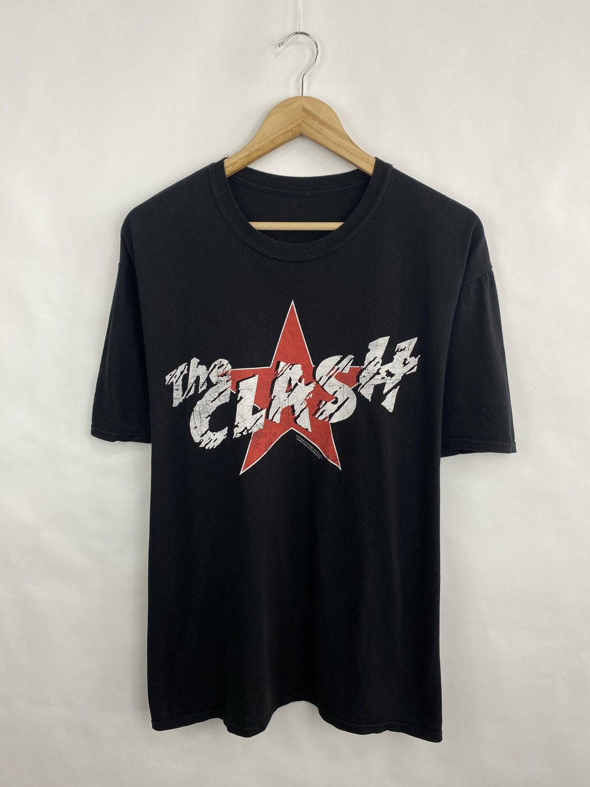 Band Tees Vintage The Clash 1977/2020 T-Shirt Rare Retro Hype Y2K Size US XL / EU 56 / 4 - 3 Thumbnail