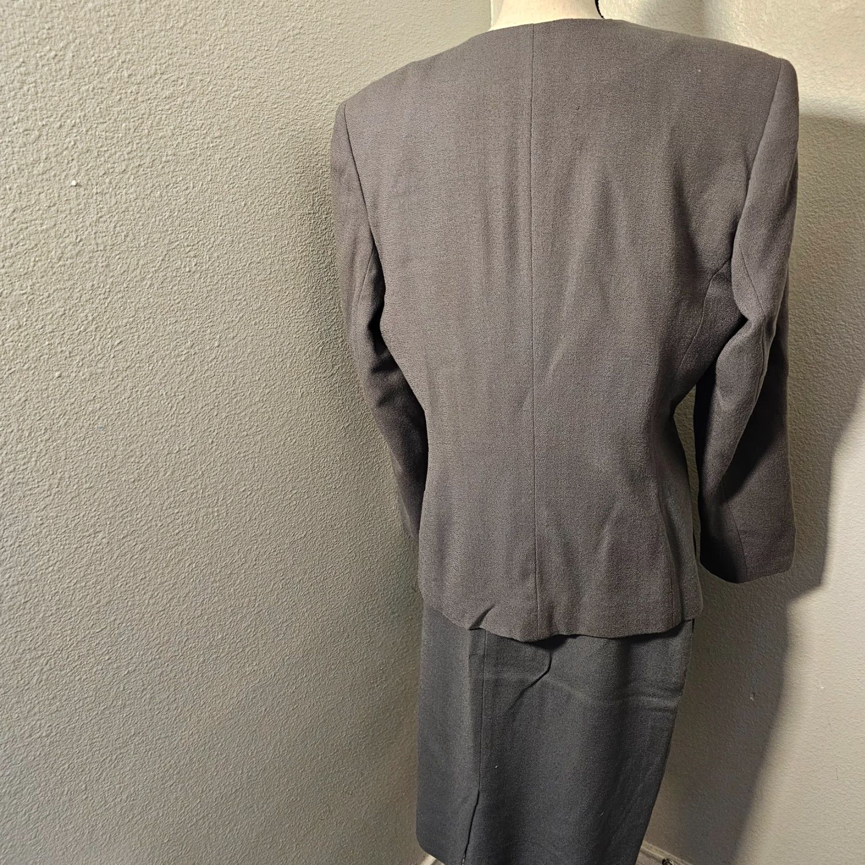 Jones New York VINTAGE Jones New York Skirt Suit Women 14 Green Woven Short Career Business Wool Size 36" / US 14 / IT 50 - 4 Thumbnail