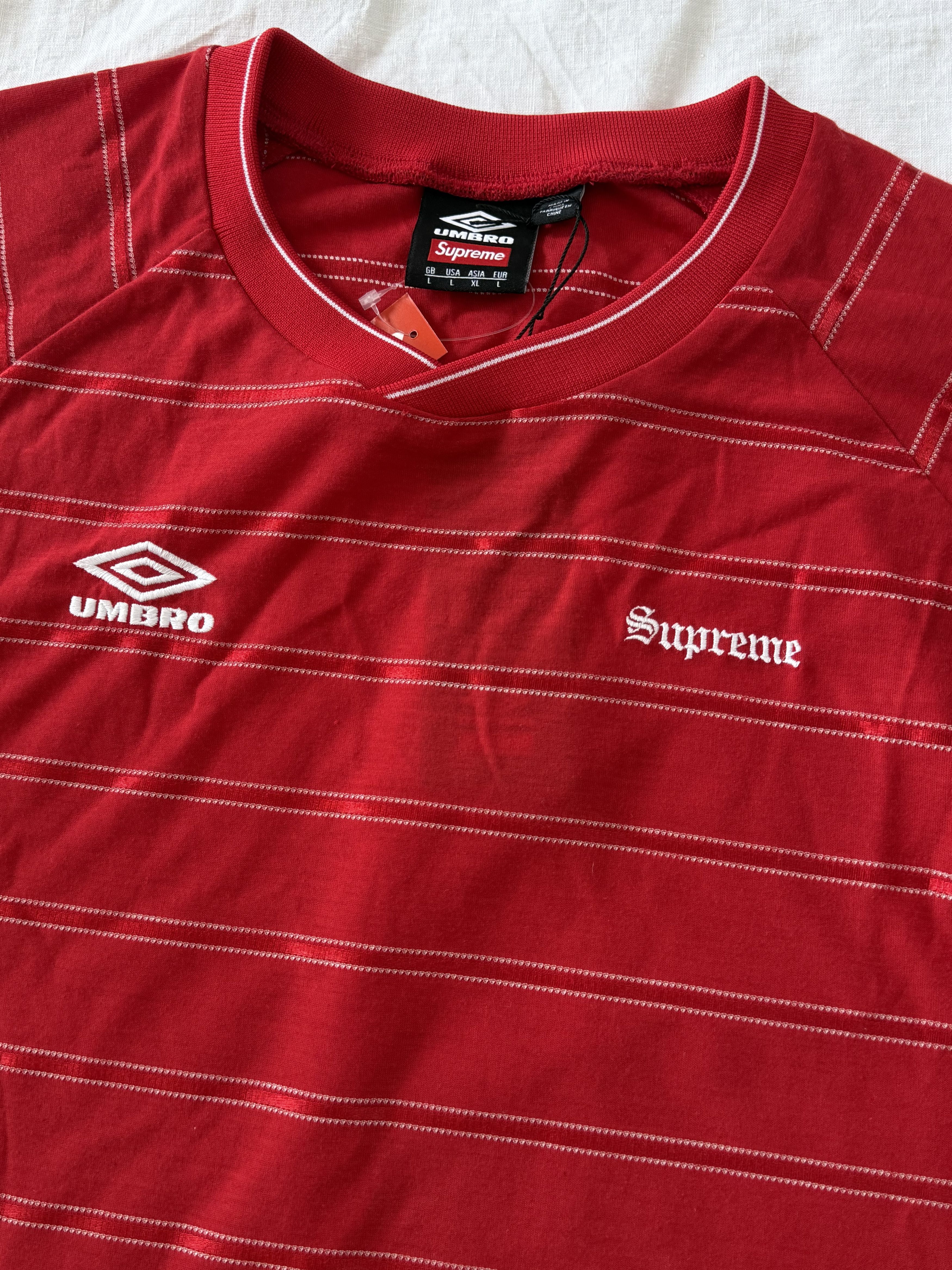 Supreme Supreme x Umbro Jersey - 2025 - Red Size US L / EU 52-54 / 3 - 1 Thumbnail