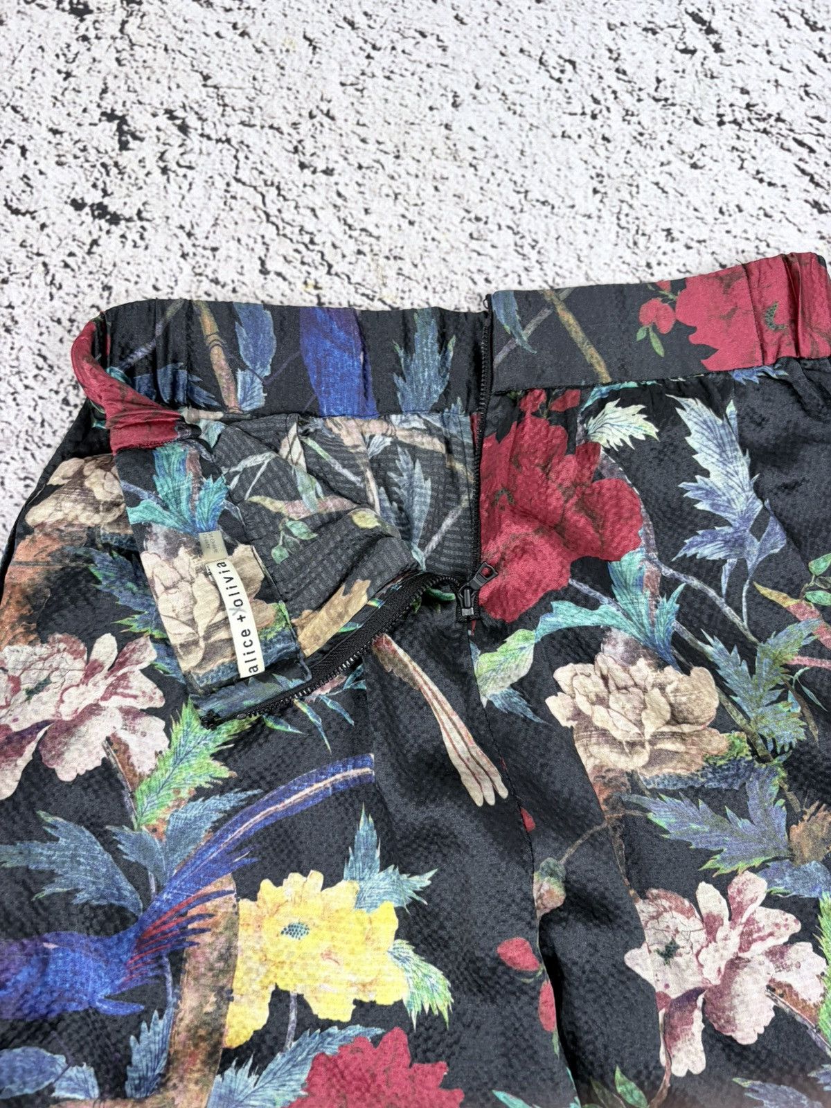 Alice + Olivia Alice Olivia Silk Floral Jacquard High Waist Pants Size 28" / US 6 / IT 42 - 8 Thumbnail