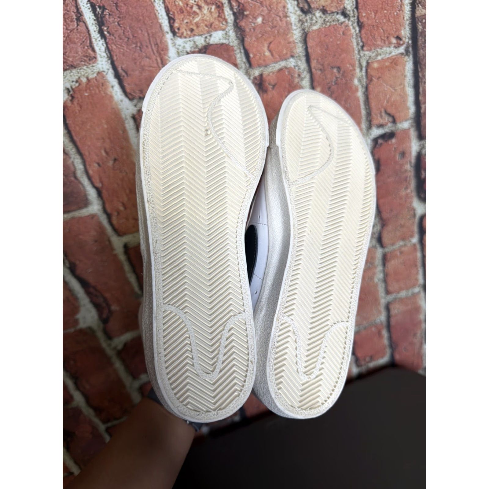 Nike Nike Blazer Mid ‘77 White Black Women’s High Top Size 8.5 Sneaker Casual 2021 Mens? Size M / US 6-8 / IT 42-44 - 6 Thumbnail