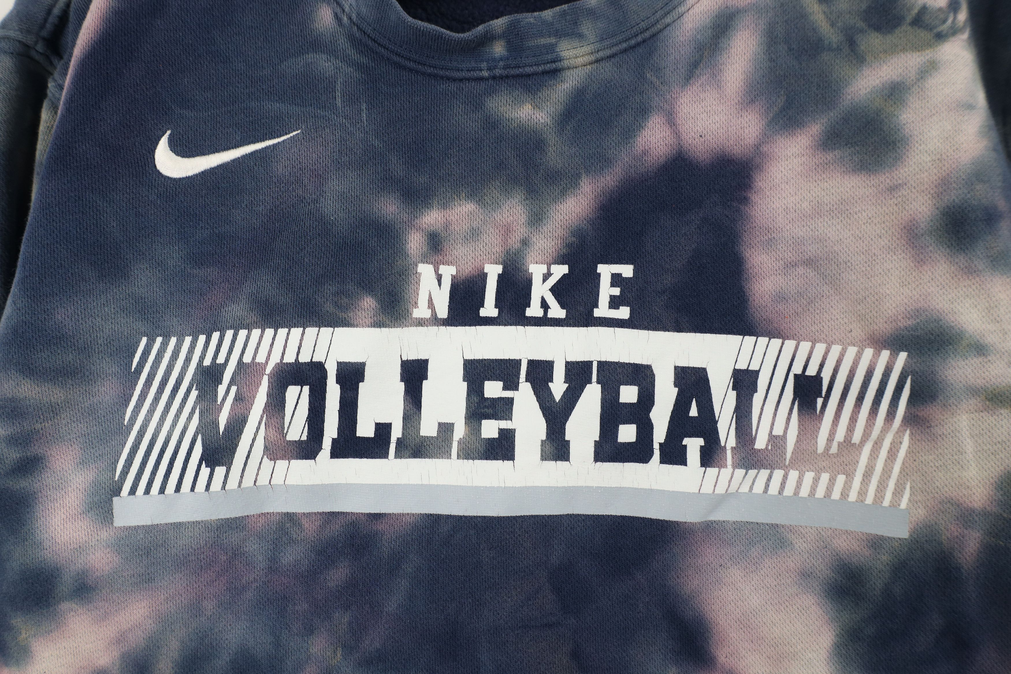 Nike × Vintage Vintage Nike Volleyball Acid Wash Crewneck Sweatshirt Size M / US 6-8 / IT 42-44 - 4 Thumbnail