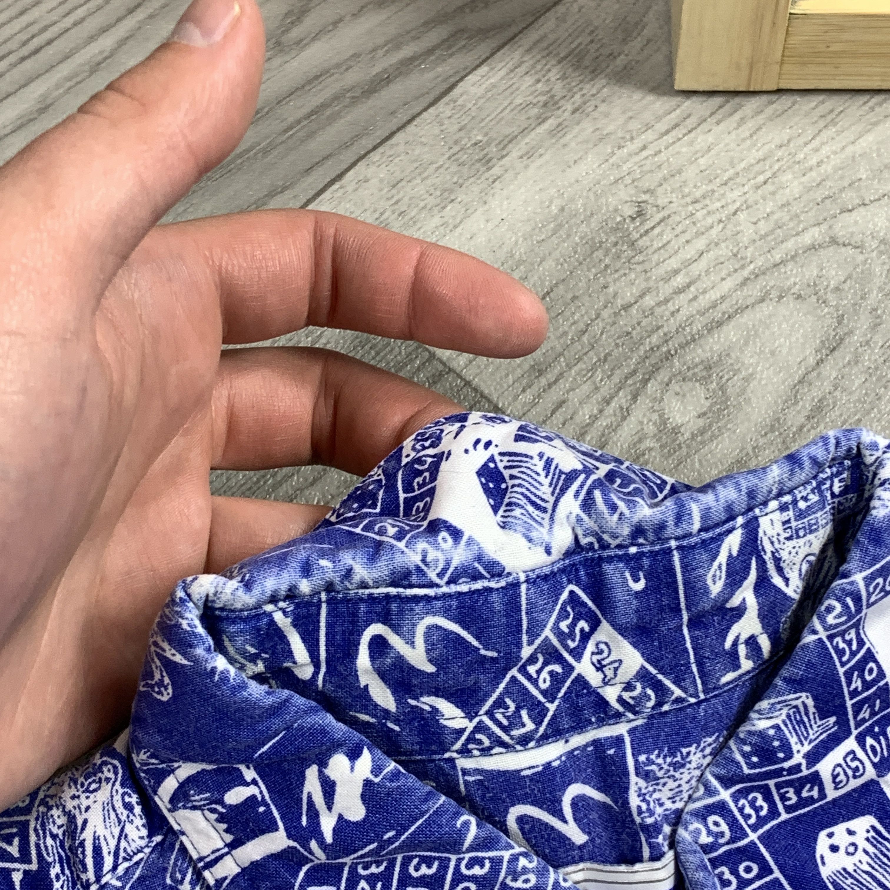 Vintage Vintage 90s Graphic Button Up Hawaiian Shortsleeve Shirt Size US L / EU 52-54 / 3 - 6 Thumbnail