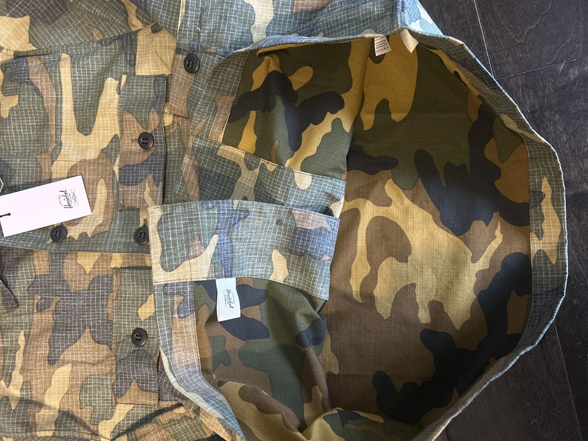 Herschel Supply Co. Herschel Camo Longsleeve Size US S / EU 44-46 / 1 - 5 Thumbnail