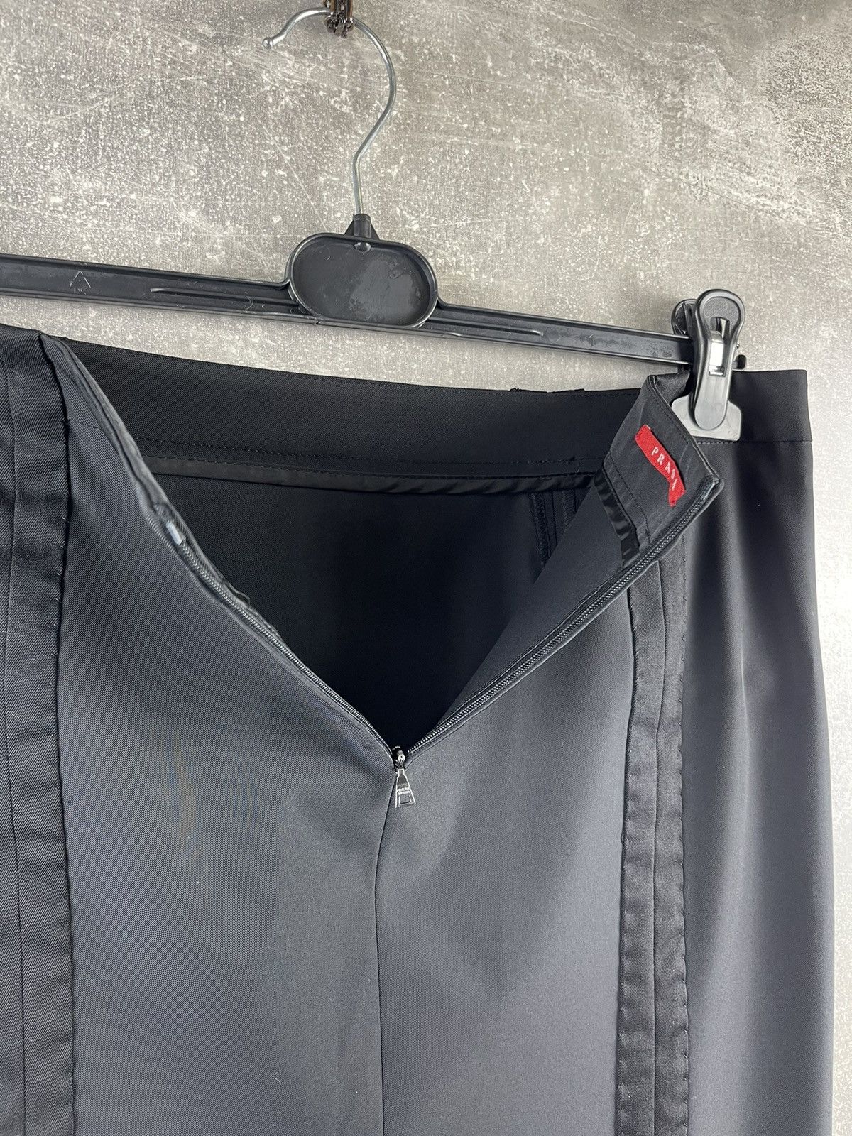 Prada × Vintage Prada Red Tab Archive Vintge 00s Black Skirt Size 30" / US 8 / IT 44 - 5 Thumbnail