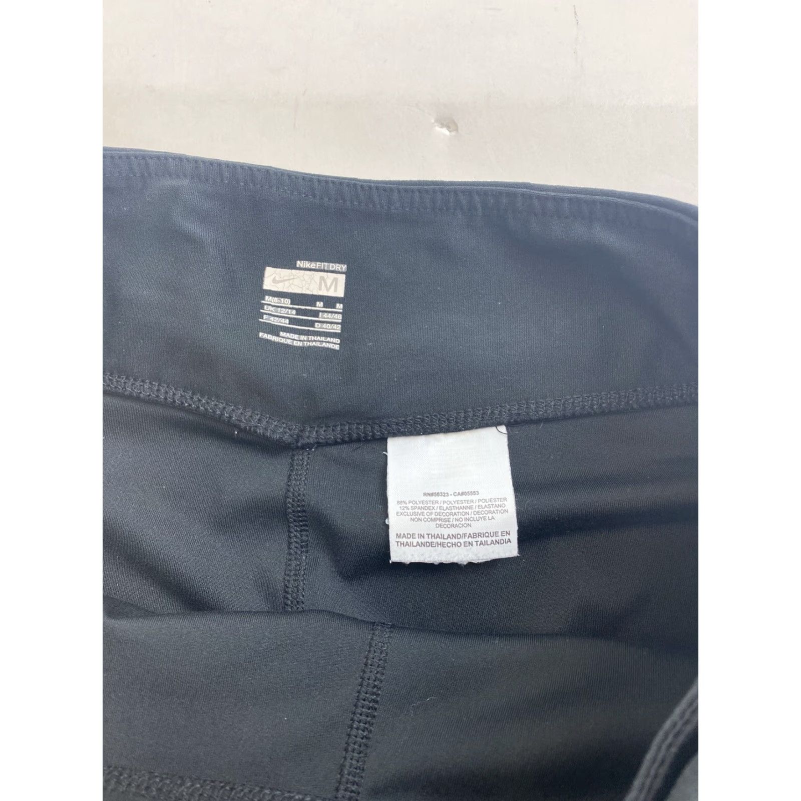 Nike VINTAGE Nike Fit Dry Cropped Leggings Womens Medium Black Size 32" / US 10 / IT 46 - 4 Thumbnail