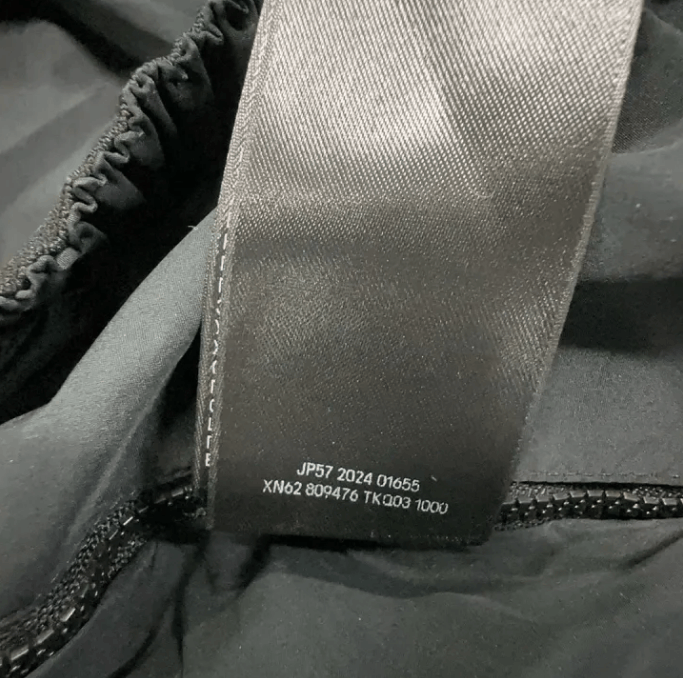 Balenciaga Balenciaga Oversized Ski Jacket 44EU Size US S / EU 44-46 / 1 - 3 Thumbnail