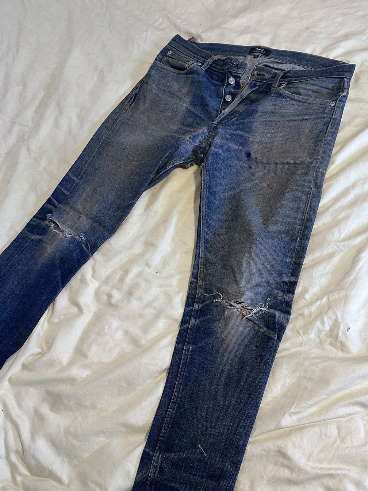 A.P.C. A.P.C. Petit Standard Distressed Indigo Denim Jeans Size 28 Size US 28 / EU 44 - 10 Thumbnail
