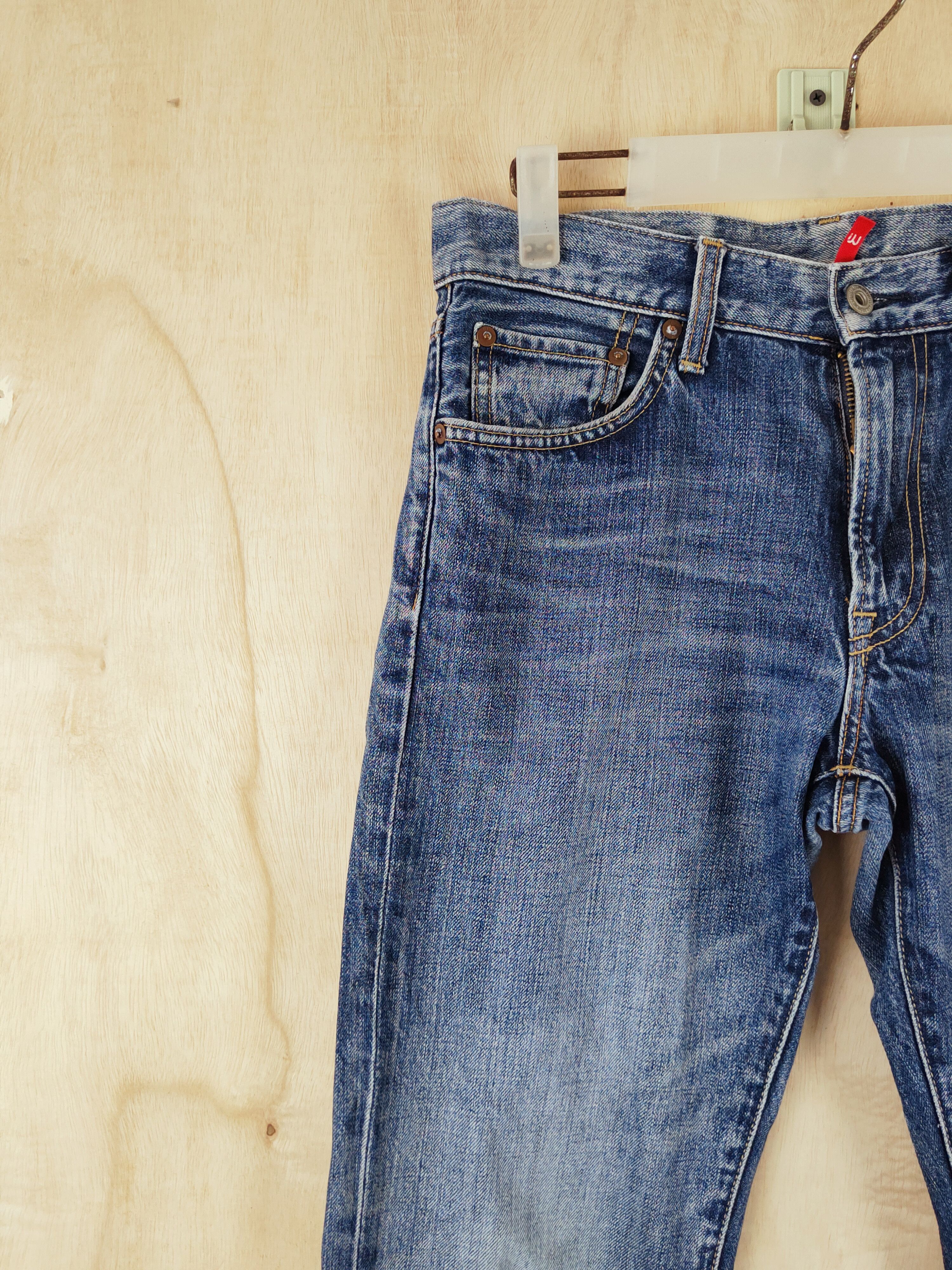 Japanese Brand Uniqlo Blue Faded Distressed Ripped Jeans #S2651 Size US 30 / EU 46 - 3 Thumbnail
