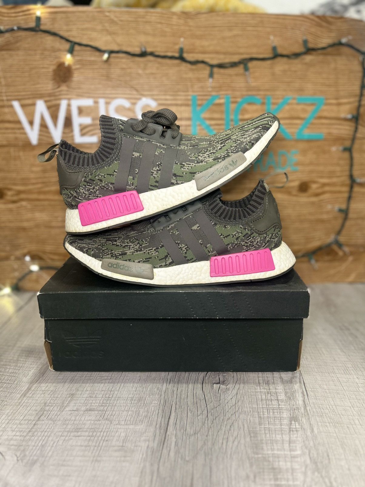 Adidas Adidas Nmd digital camo Size US 11 / EU 44 - 2 Thumbnail
