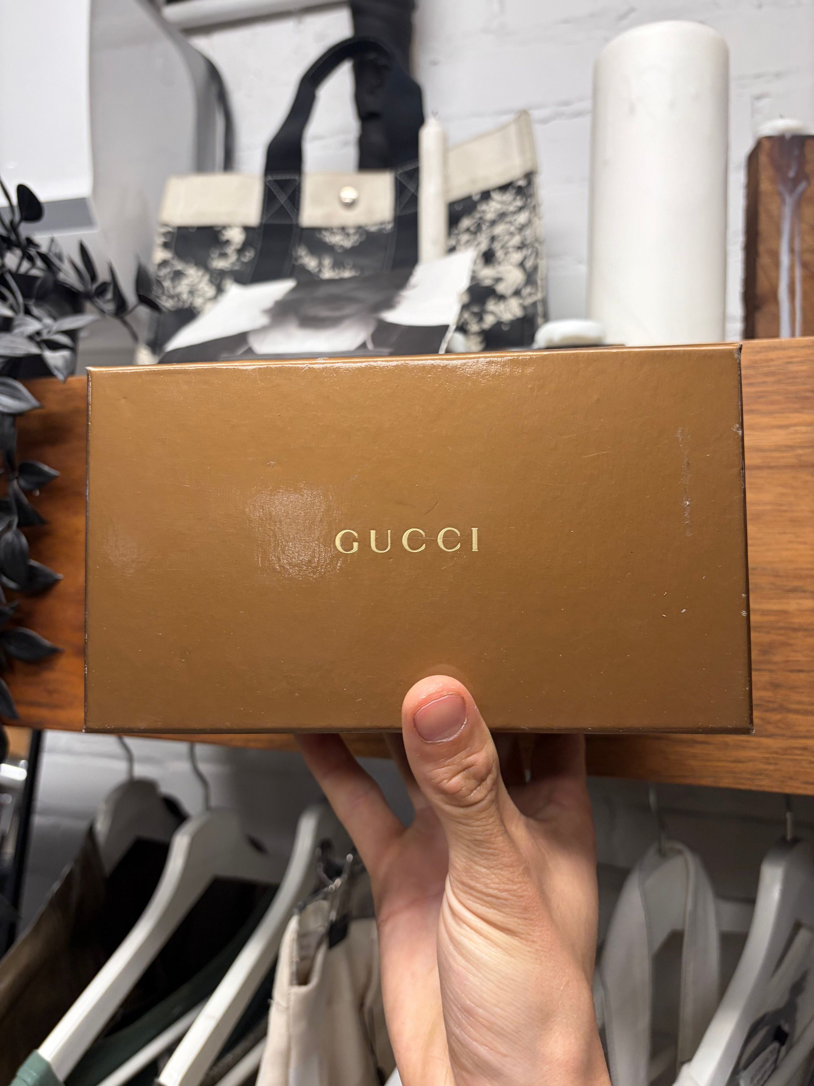 Gucci 2000s Gucci Black ‘Horsebit Belt’ Oval Shape Sunglasses Size ONE SIZE - 6 Thumbnail