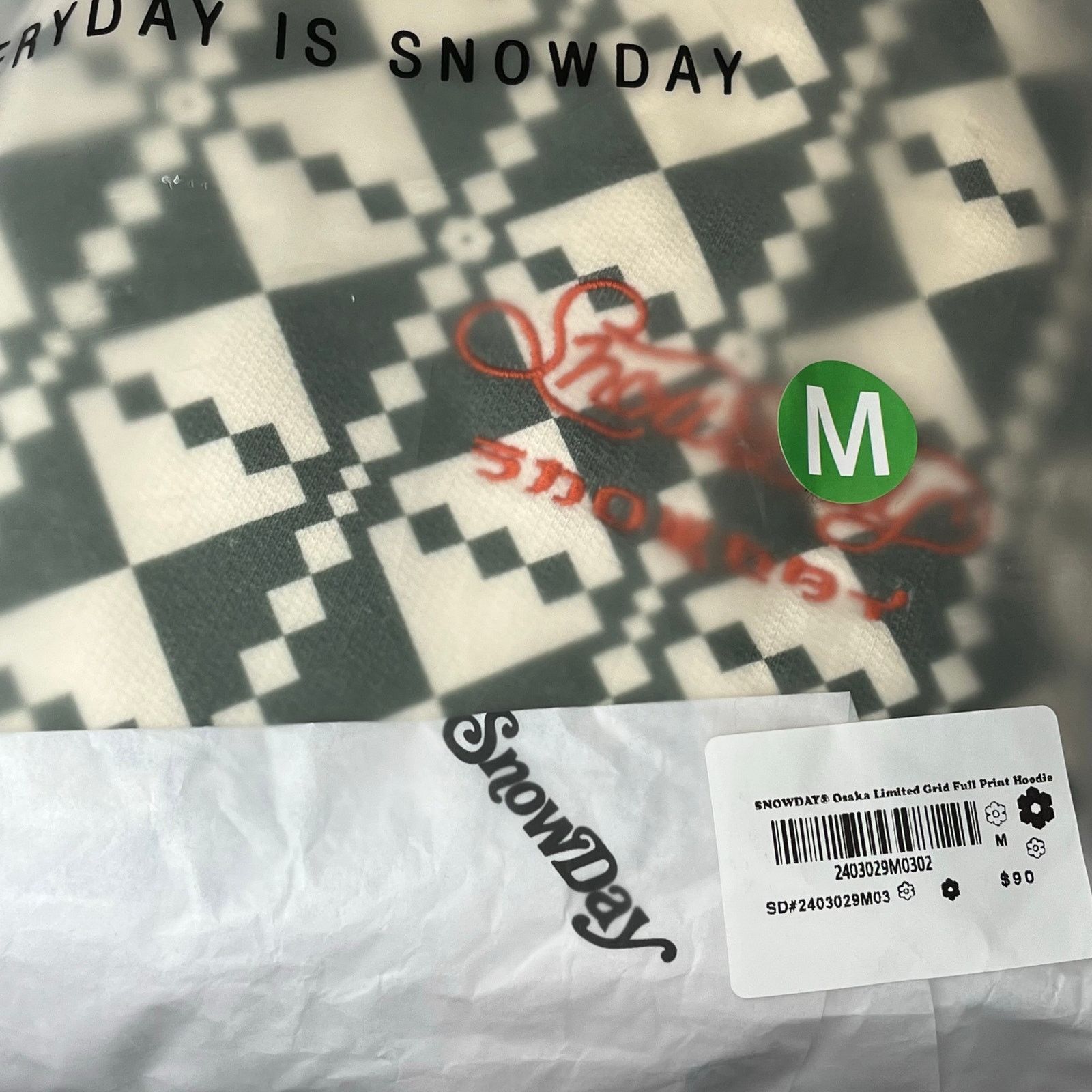 Snowday •NWT• SNOWDAY WORLDWIDE HOODIE • SNEAKERCON 2022 • Men's M Size US M / EU 48-50 / 2 - 12 Thumbnail