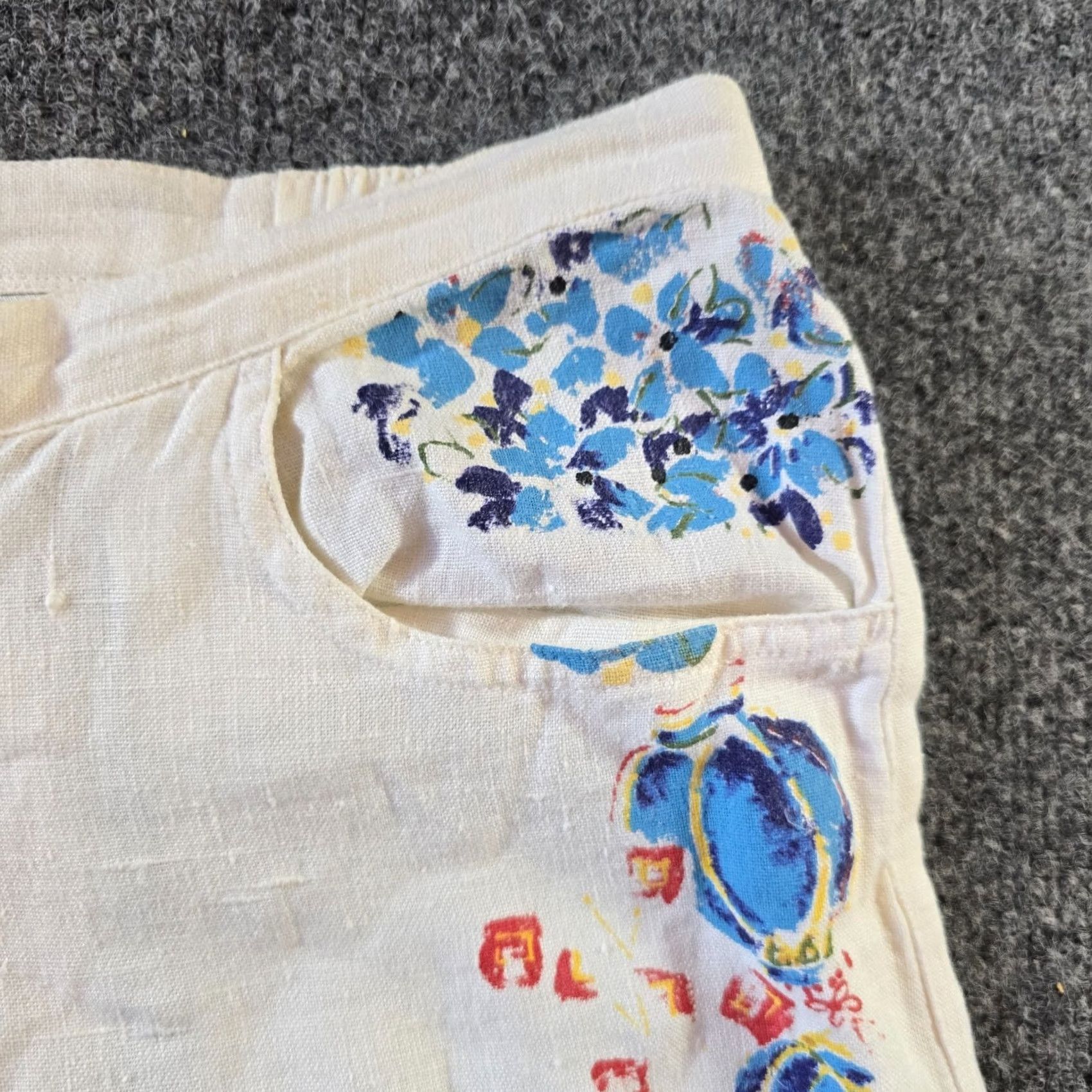 Vintage Chicos Pants Women Size 4 White Linen Floral Painted Art To Wear Artsy Lagenlook Cropped Wide-Leg Casual Size 27" / US 4 / IT 40 - 4 Thumbnail