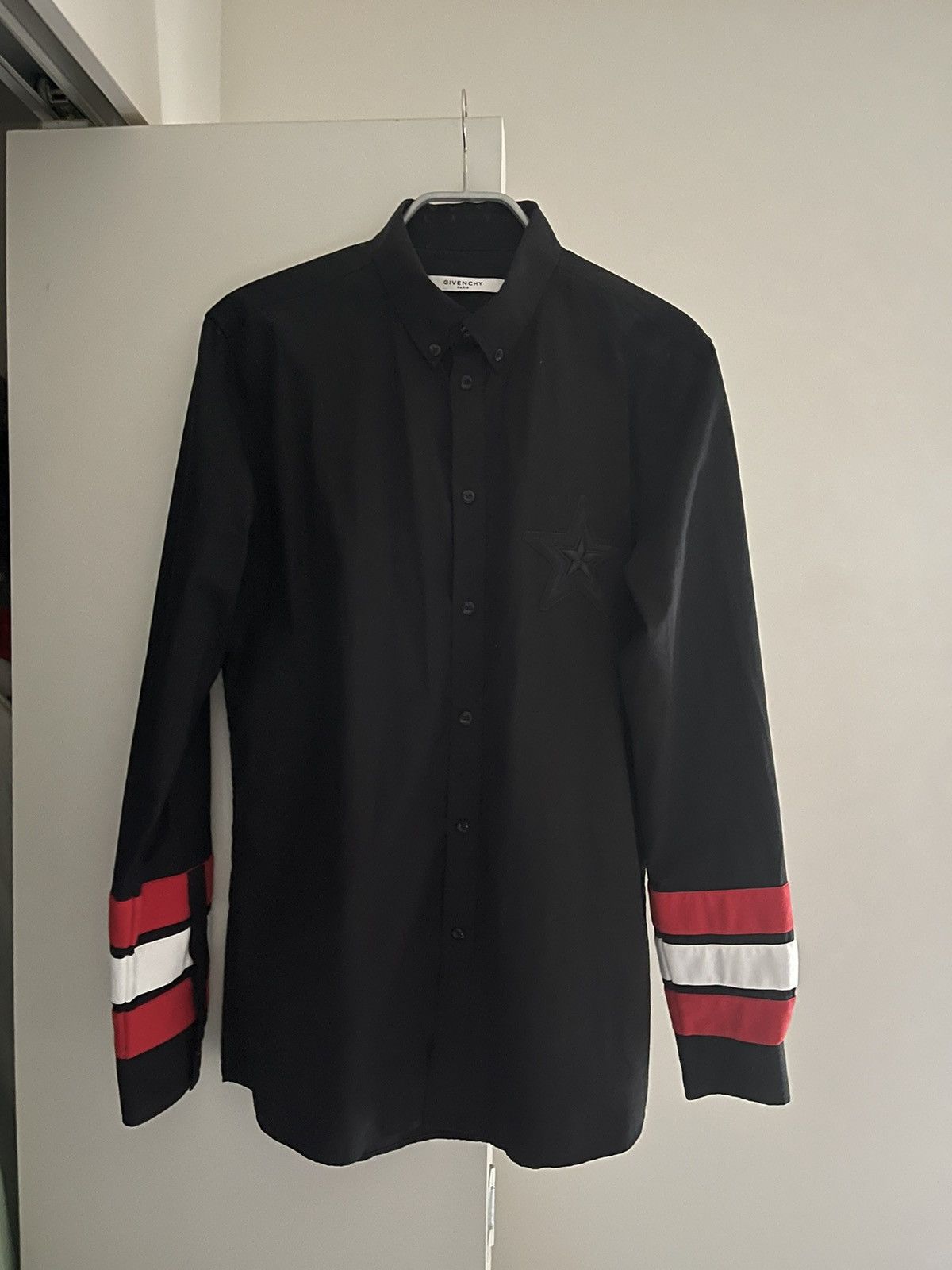 Givenchy Givenchy Star Embroidered Tape Sleeve Shirt Size US L / EU 52-54 / 3 - 1 Thumbnail