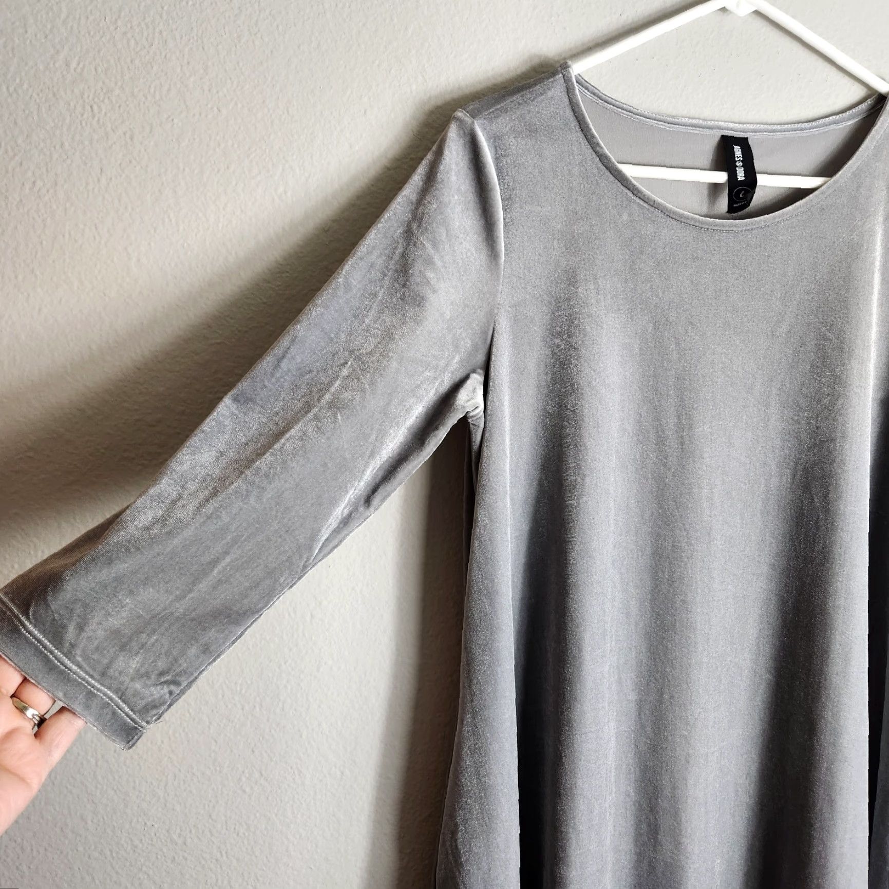 Vintage Agnes & Dora Womens Gray Velvet 3/4 Sleeve Swing Tunic Dress L Casual Velvet Pockets A-Line 2 Side Pockets Holiday 12-14 Mens? Size L / US 10 / IT 46 - 5 Thumbnail