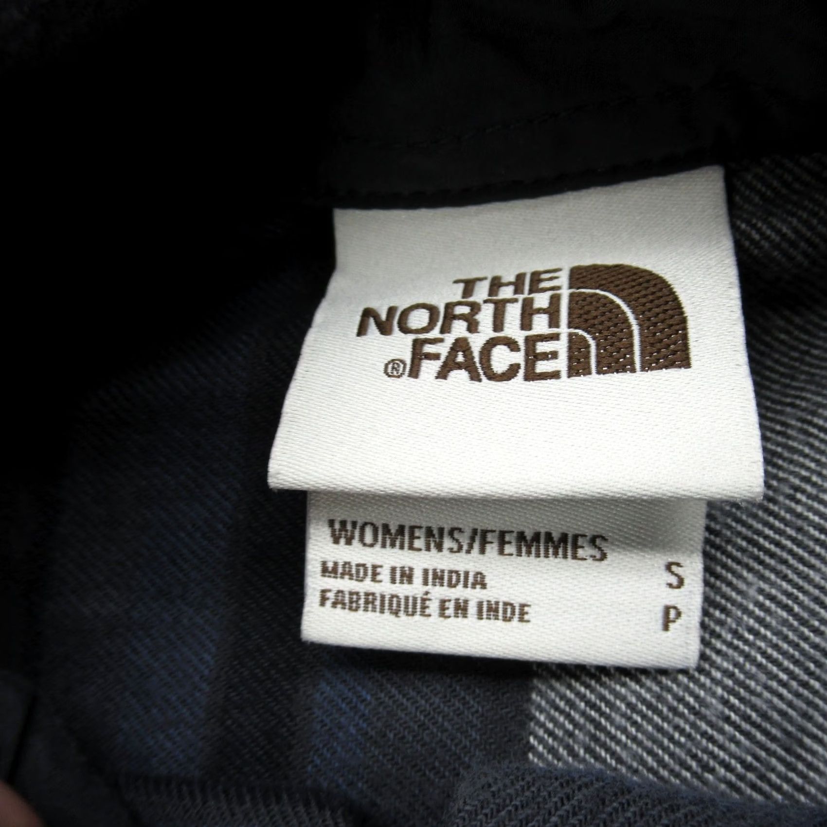 The North Face The North Face Shirt Womens Small Gray Blue Striped Berkeley Cotton Button Up Size S / US 4 / IT 40 - 4 Thumbnail