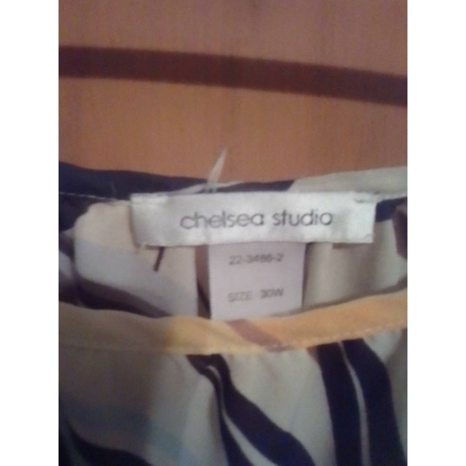 Vintage WOMEN'S Chelsea STUDIO Top BLOUSE SZ. 30W POLYESTER FLORAL PRINT SS Thin Cthru Size 4XL / US 24-26 - 2 Thumbnail