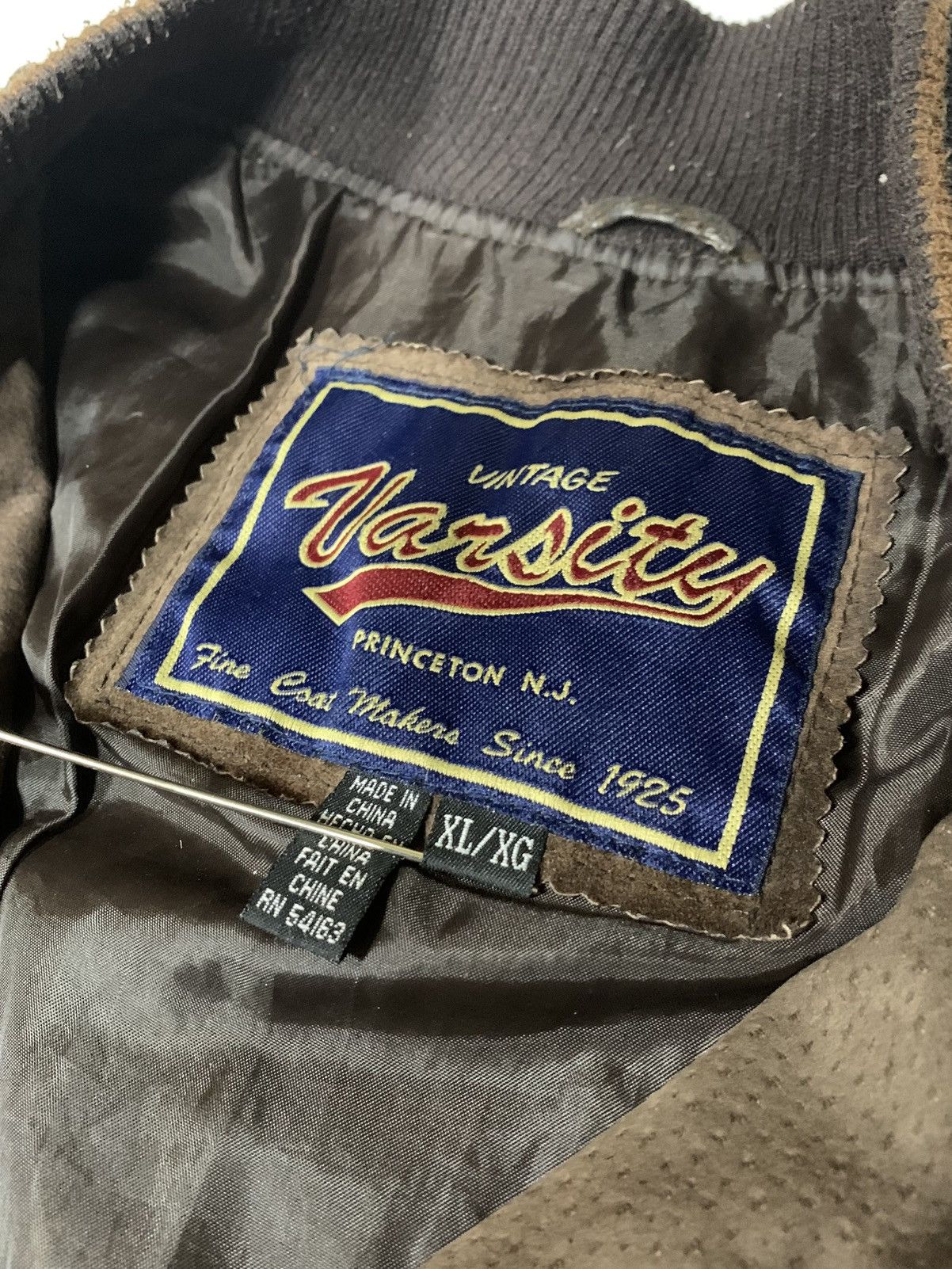Vintage Vintage Classic 90s Varsity Jacket Leather Size US XL / EU 56 / 4 - 4 Thumbnail