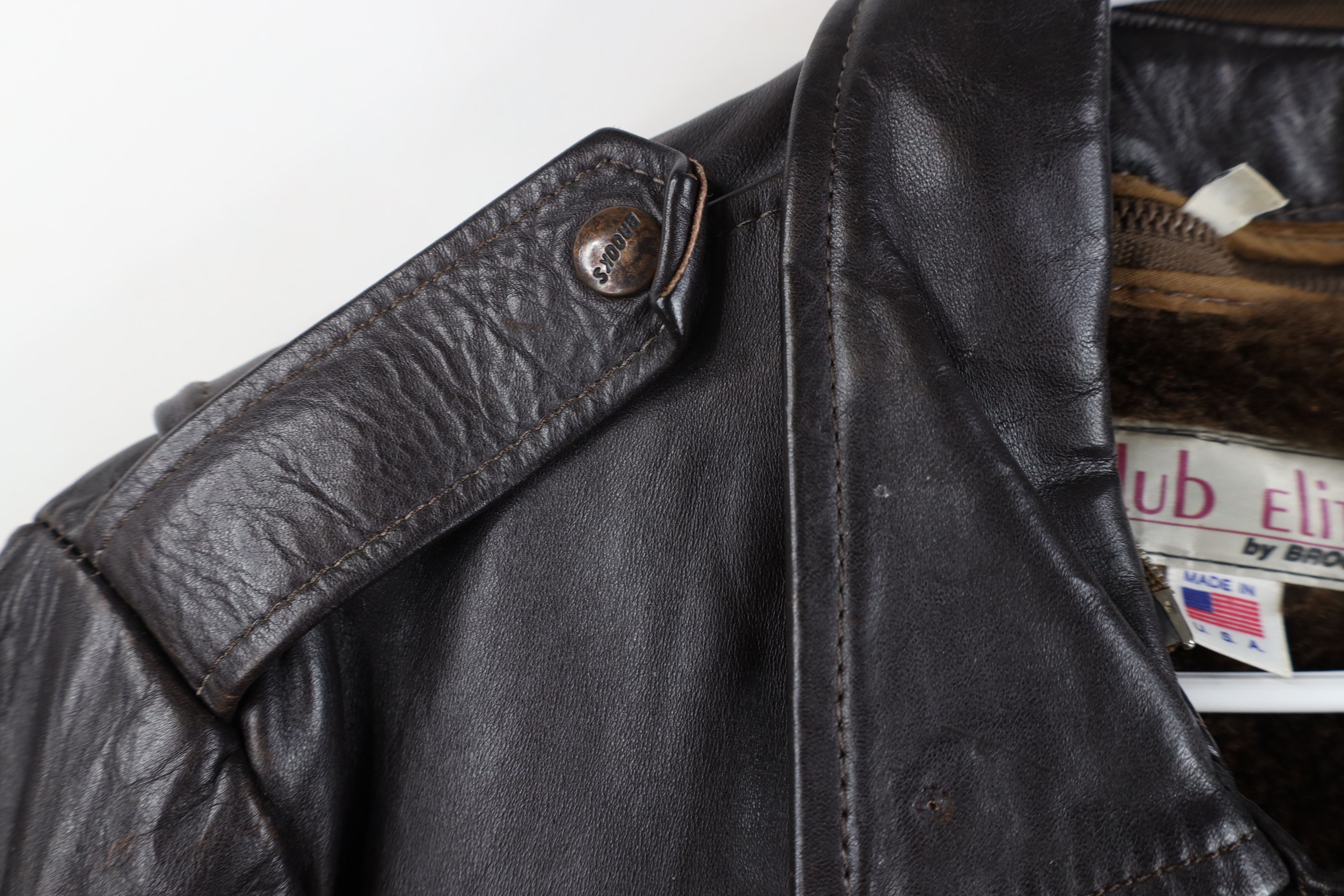 Vintage Vintage 70s Streetwear Brushed Leather Flight Bomber Jacket Size US XL / EU 56 / 4 - 7 Thumbnail