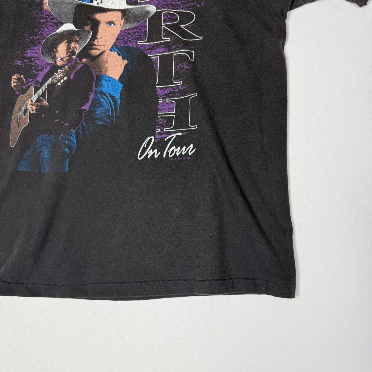 Band Tees Vintage 92s Garth Brooks On Town Tour Tee Size US M / EU 48-50 / 2 - 3 Thumbnail