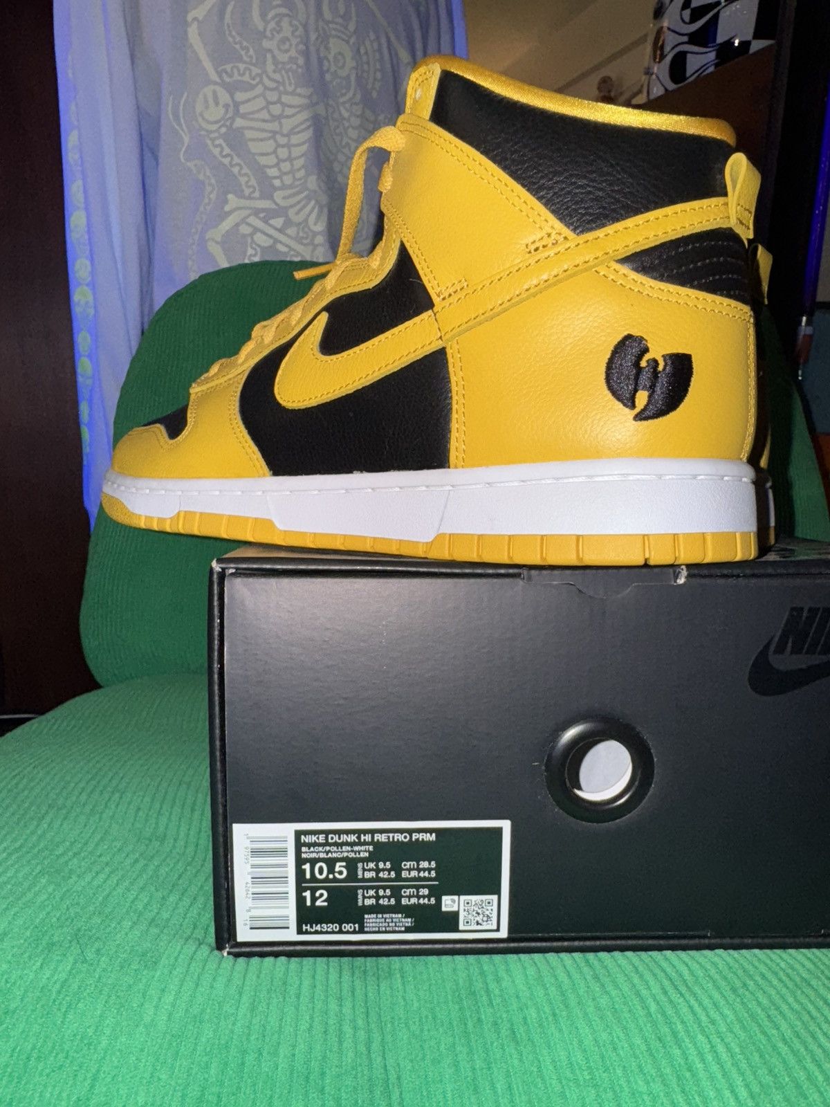 Nike Nike Dunk Hi Retro x Wutang Clan Shoes Size US 10.5 / EU 43-44 - 14 Thumbnail