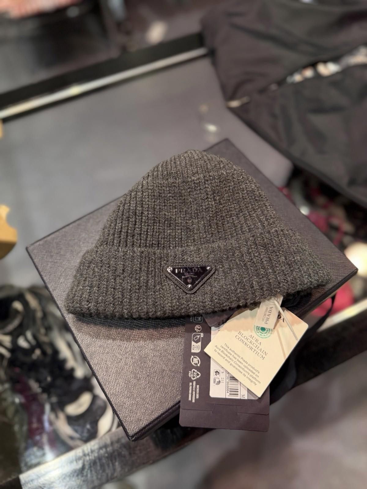 Prada PRADA Beanie Gray (M) Cashmere Knit Beanie Triangle NEW $650 Size ONE SIZE - 2 Thumbnail