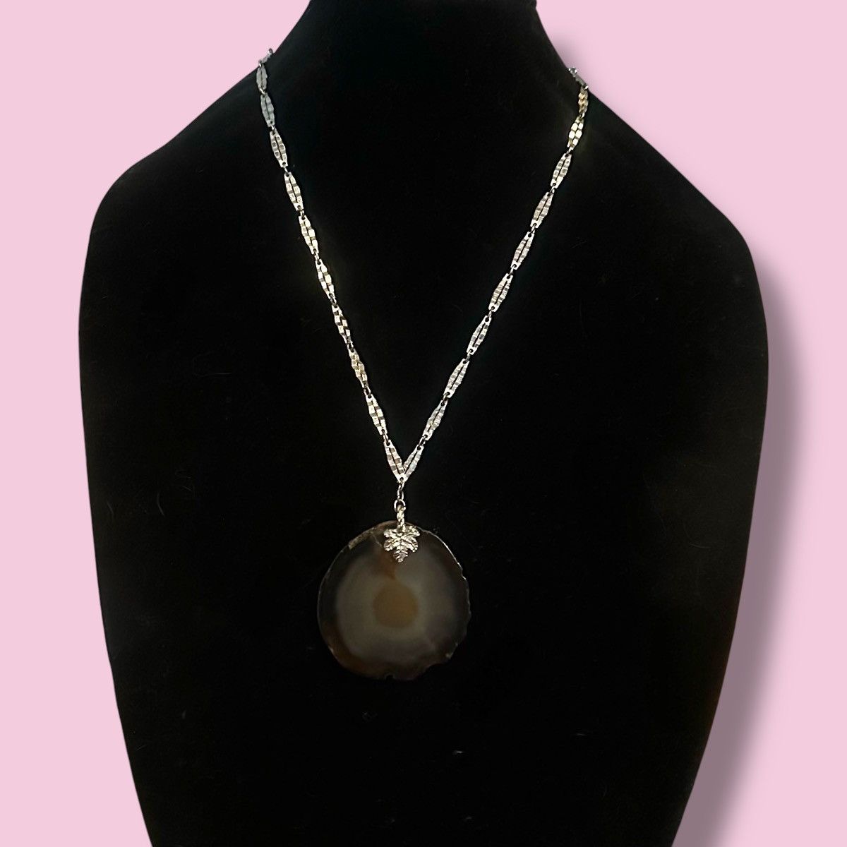 Vintage Vintage silver tone large sliced agate pendant necklace Size ONE SIZE - 1 Thumbnail