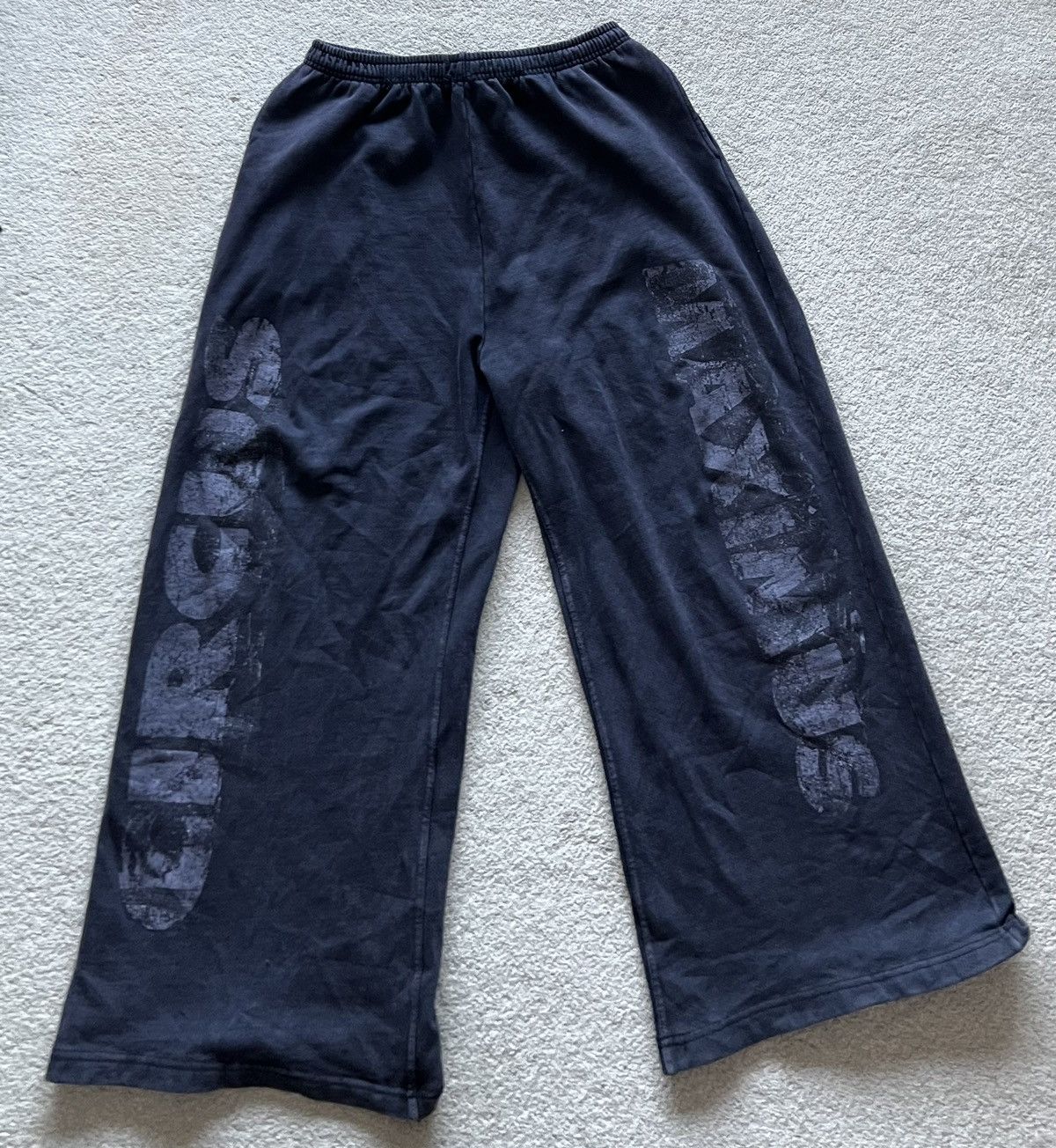 Travis Scott Travis Scott Baggy Sweatpants Size US 32 / EU 48 - 1 Thumbnail