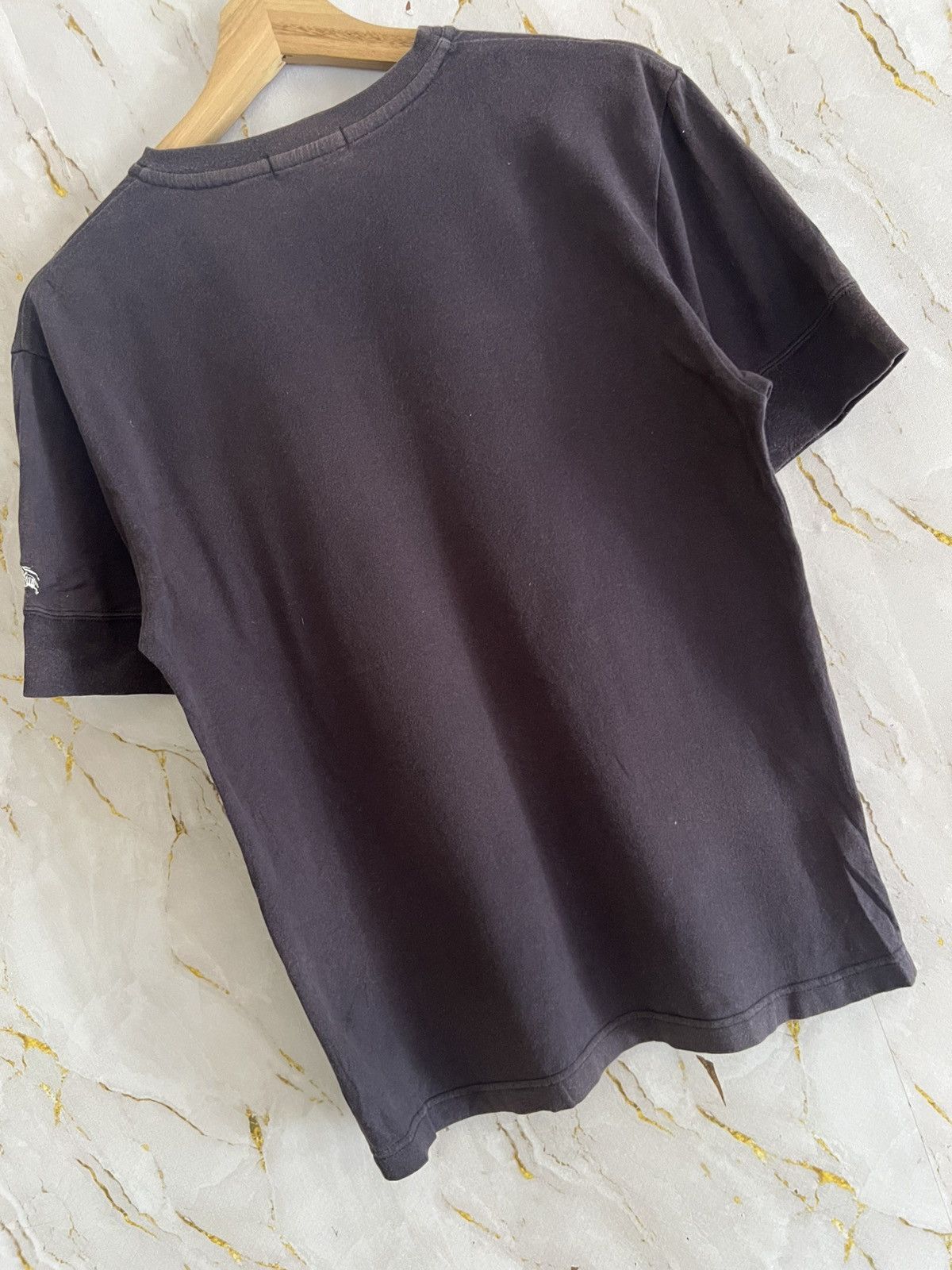Burberry Burberry T-Shirt – Minimalist Small Logo Designer Tee Size US S / EU 44-46 / 1 - 4 Thumbnail