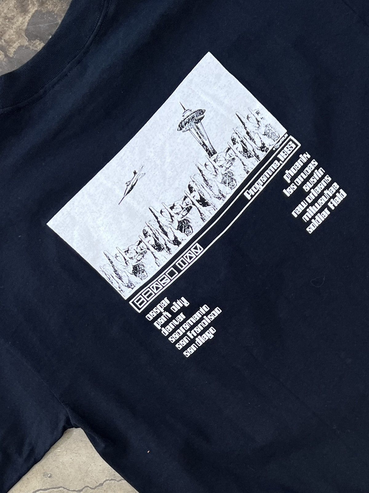 Band Tees Vintage 1995 Pearl Jam Programme Tour All Sport Tee XL Size US XL / EU 56 / 4 - 1 Thumbnail