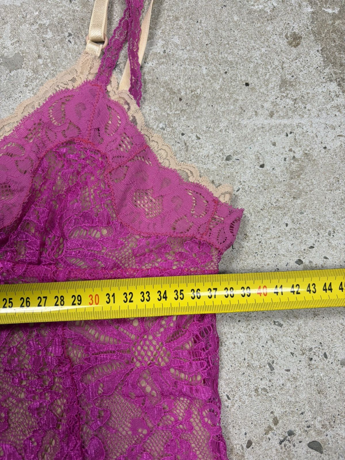Dolce & Gabbana Vintage 2000s Dolce & Gabbana Pink & Beige Lace Corset Top Size M / US 6-8 / IT 42-44 - 3 Thumbnail