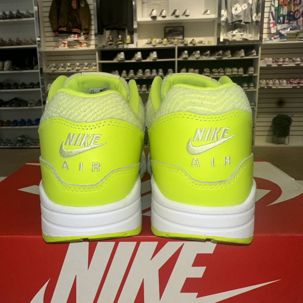 Nike Size 7.5 - Nike Air Max 1 PRM Topography Volt FN6832-702 Size US 7.5 / EU 40-41 - 3 Thumbnail