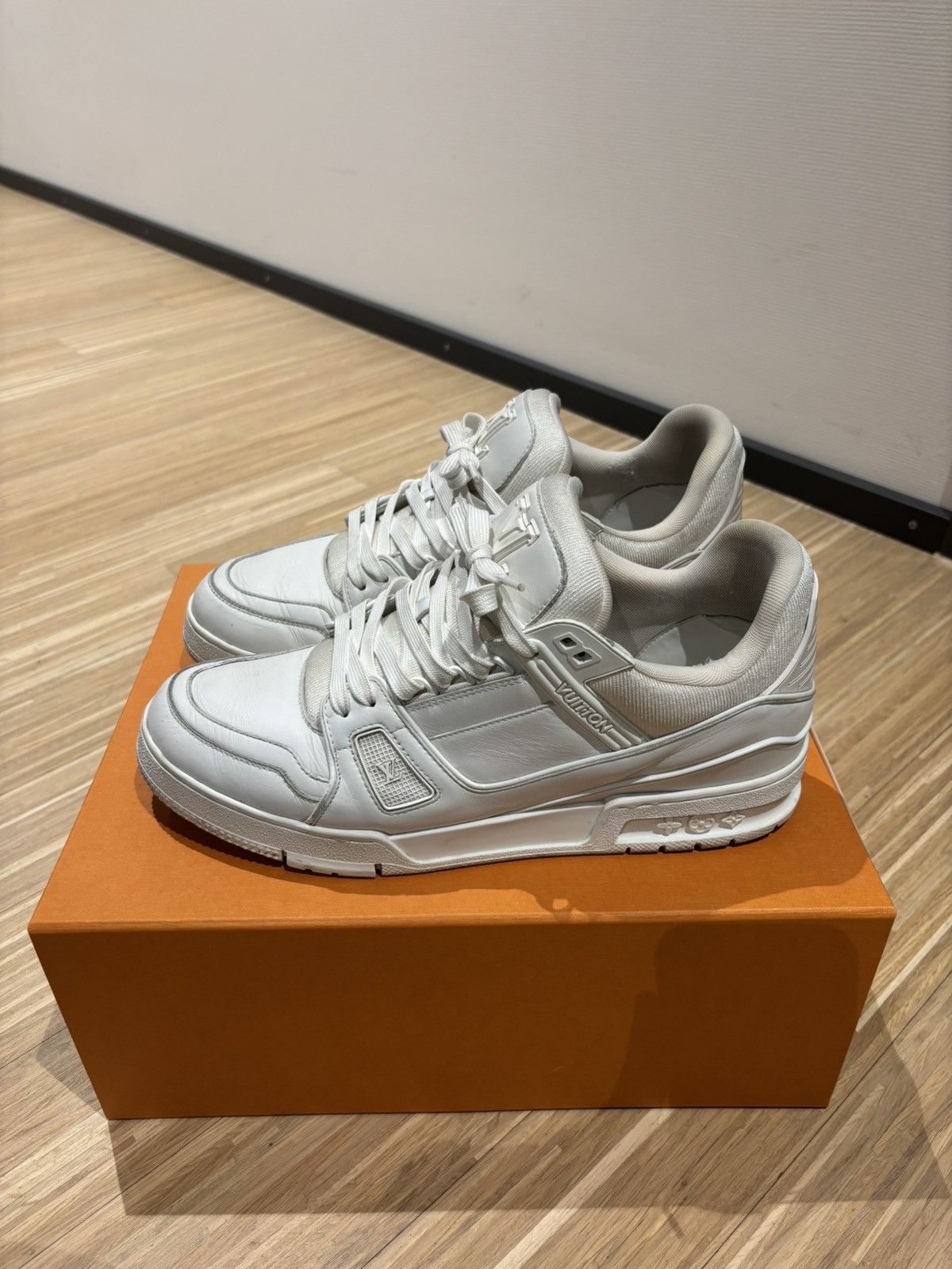 Louis Vuitton Louis Vuitton Trainer low Size US 11 / EU 44 - 1 Thumbnail