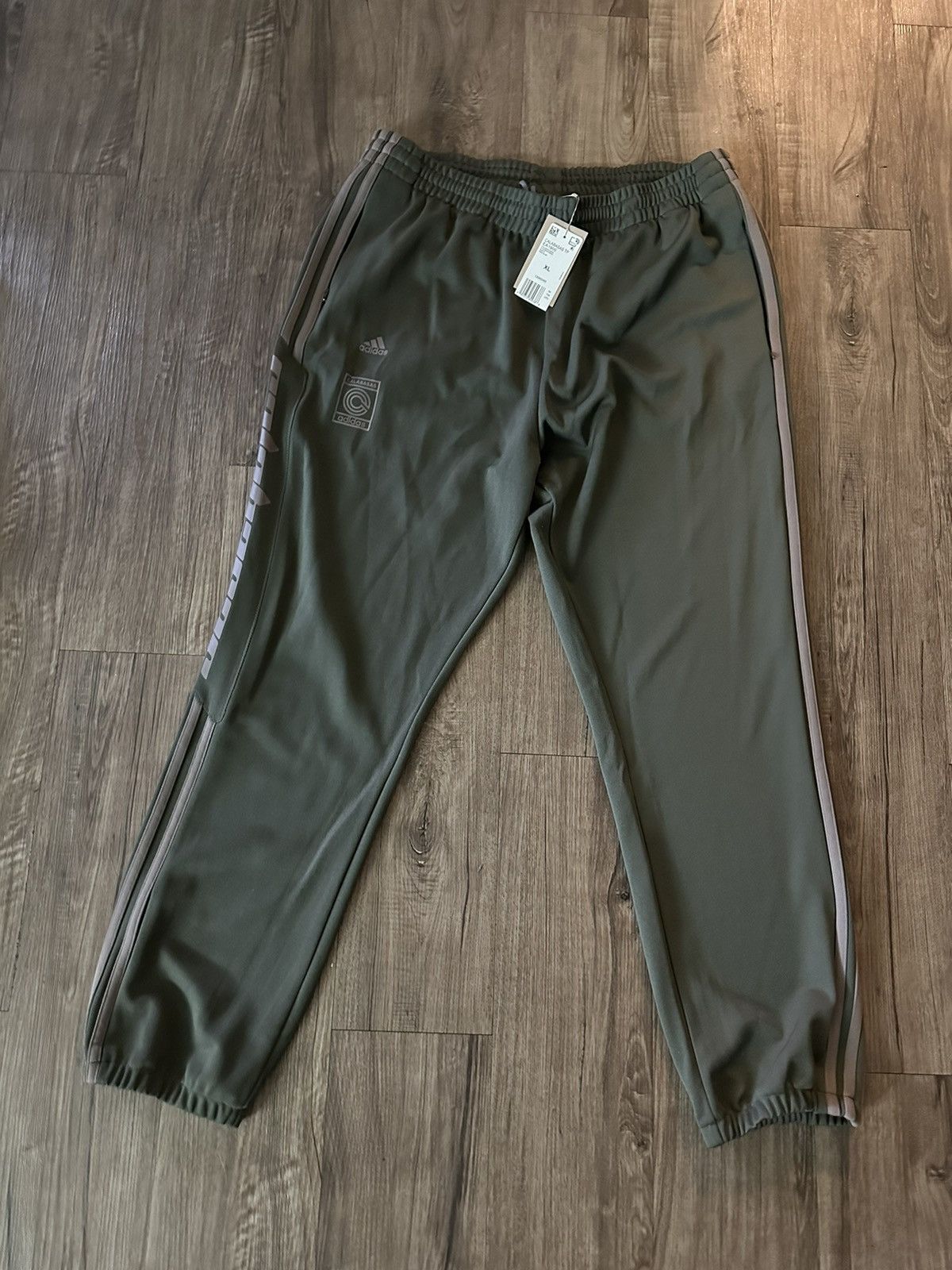 Adidas ADIDAS CALABASAS Grailed