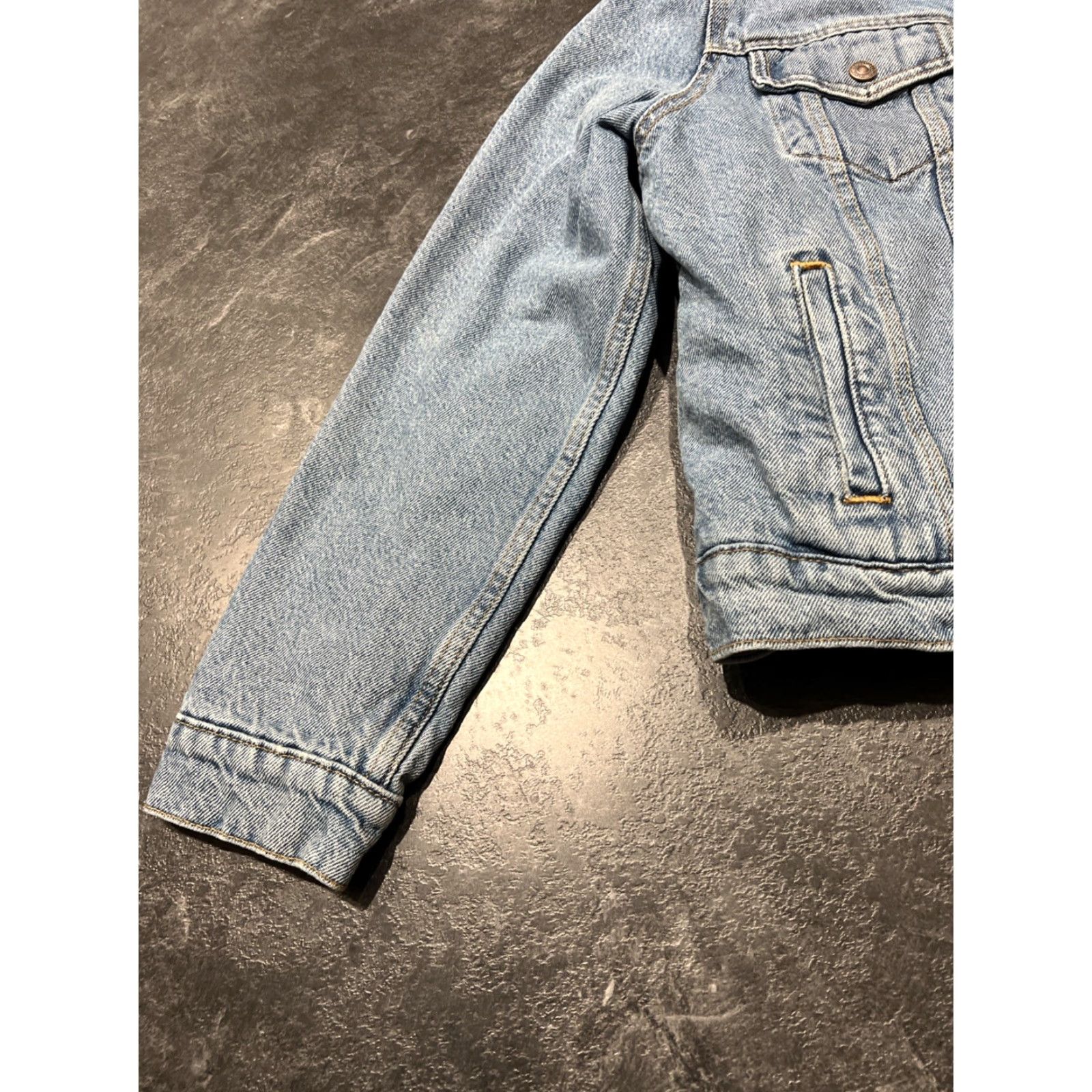 Levi's Levi's Men's Sherpa Denim Trucker Jacket Faded Medium Blue Size US M / EU 48-50 / 2 - 4 Thumbnail