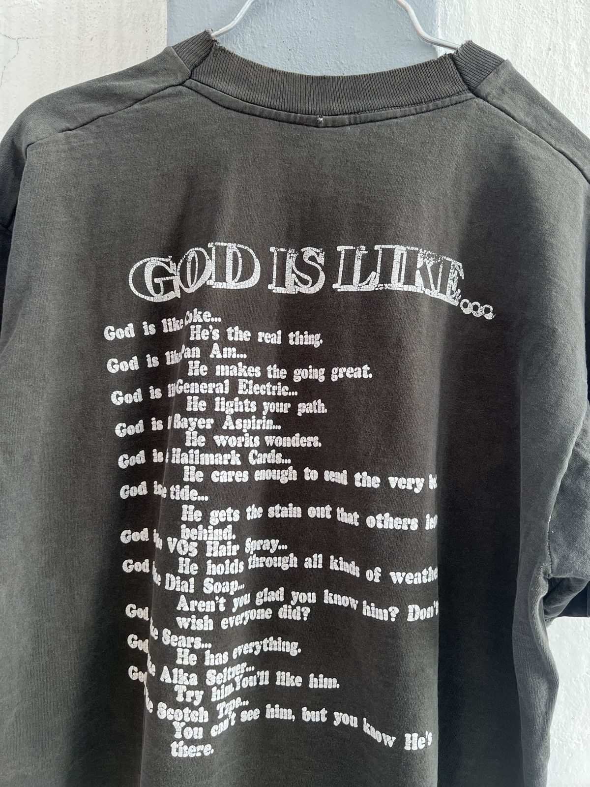 Vintage Vintage 90s ISN'T GOD THE GREATEST JESUS Tee Thrashed Faded Size US L / EU 52-54 / 3 - 7 Thumbnail