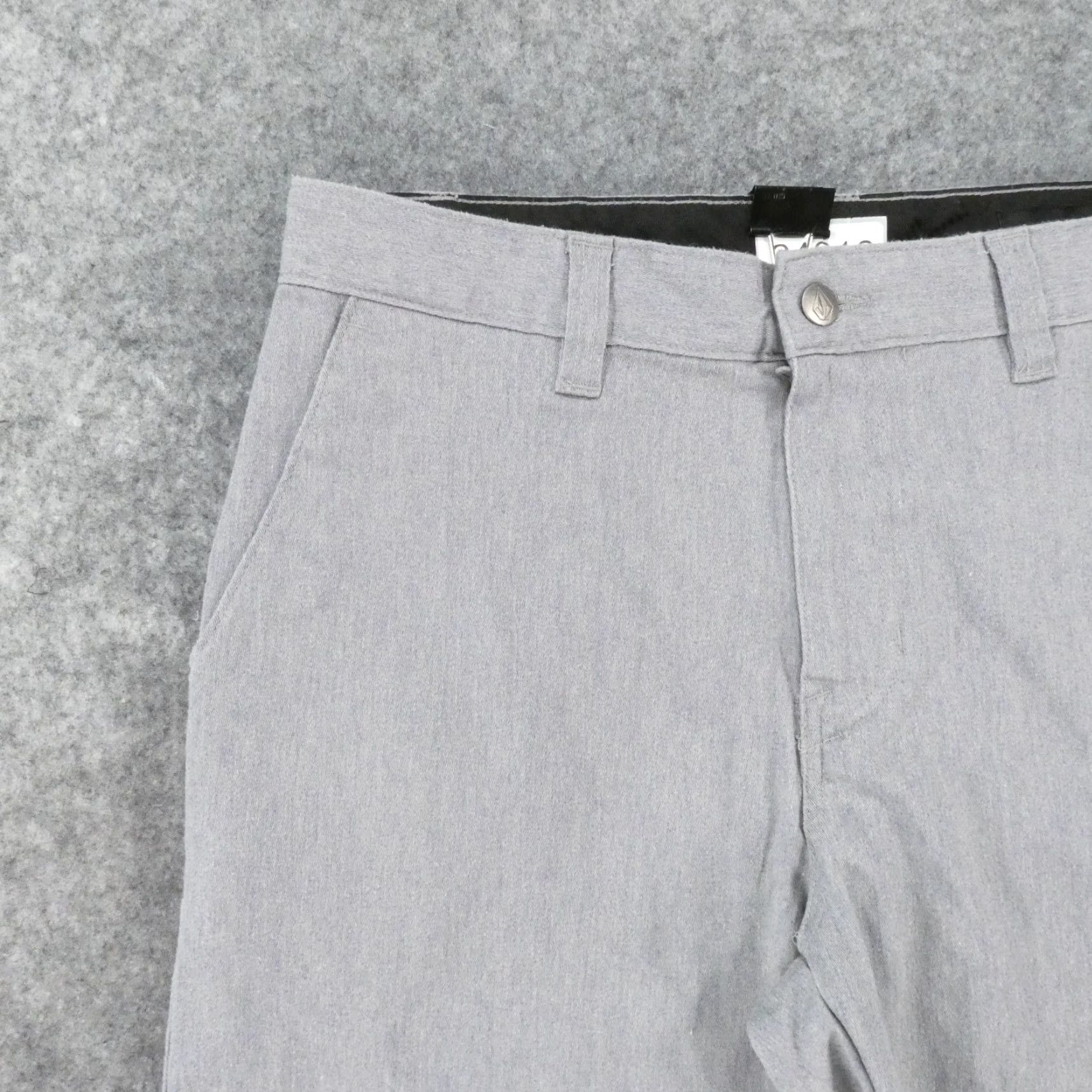 Volcom Volcom Shorts Mens 31 Chino Flat Front Gray Lightweight Casual Skater Size US 32 / EU 48 - 2 Thumbnail