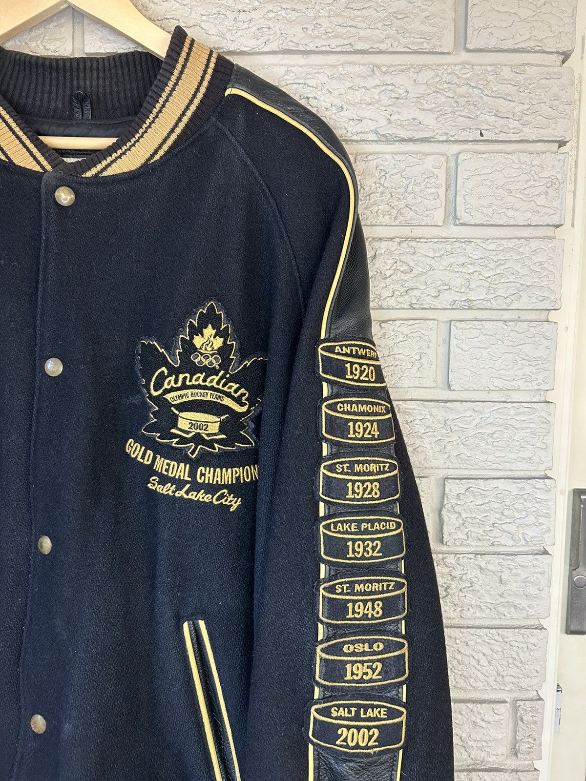 Roots Vintage Roots Team Canada Olympic Wool Leather Bomber Jacket Size US XL / EU 56 / 4 - 2 Thumbnail