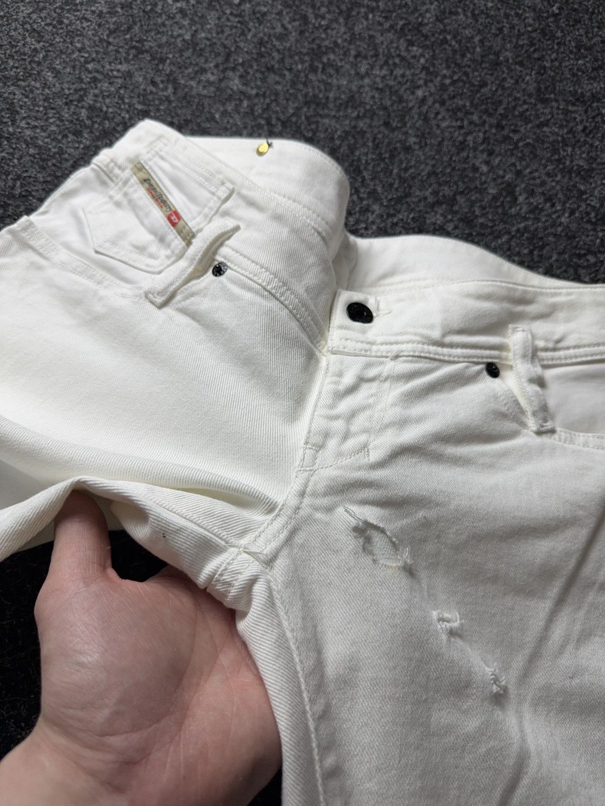 Diesel Luxury 00s Diesel Distressed White Jeans Slim Straight Y2K Size 30" / US 8 / IT 44 - 10 Thumbnail