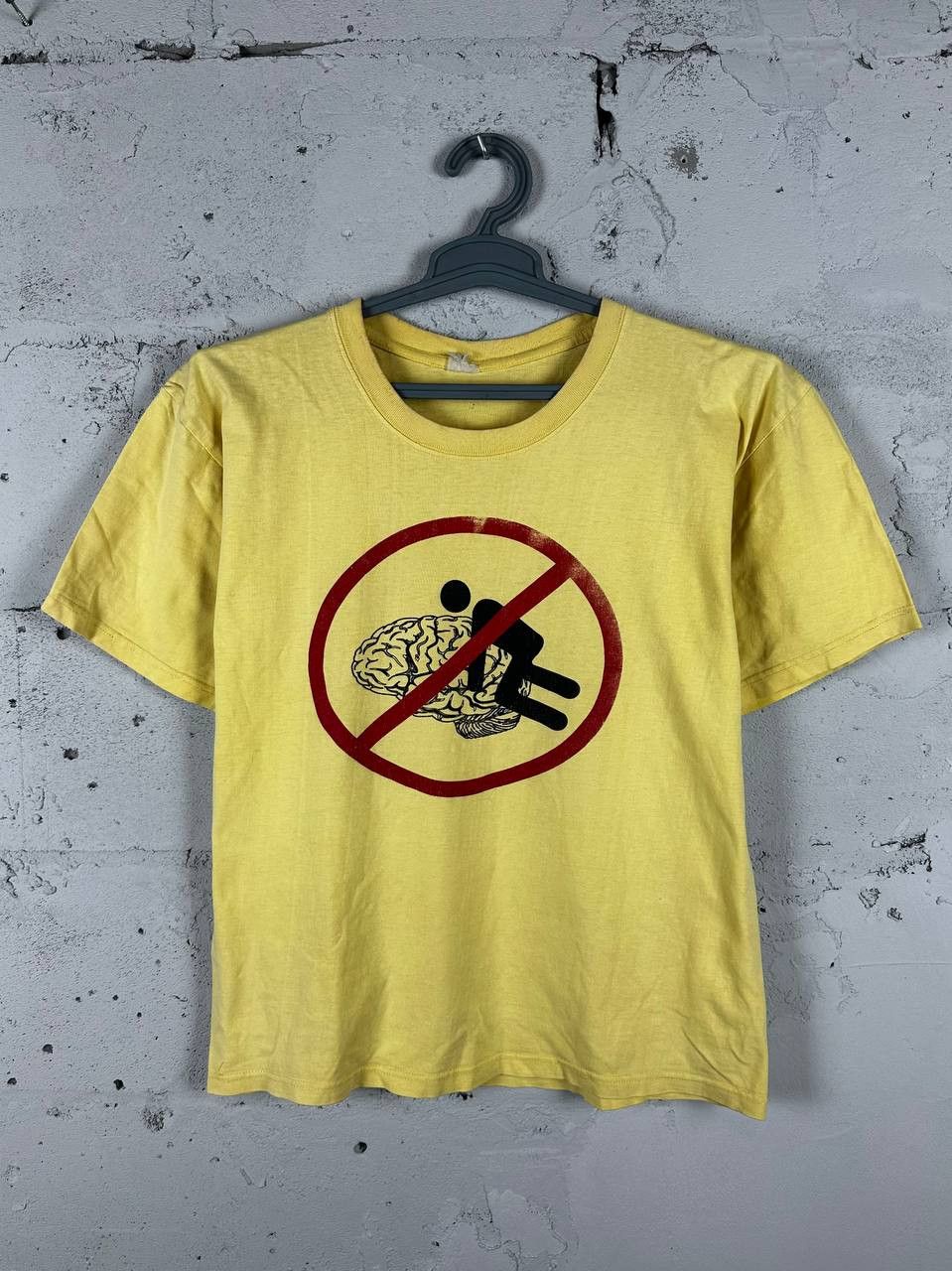 Vintage Vintage STOP Fuck My Brain T-shirt Faded 90s Size US M / EU 48-50 / 2 - 1 Thumbnail