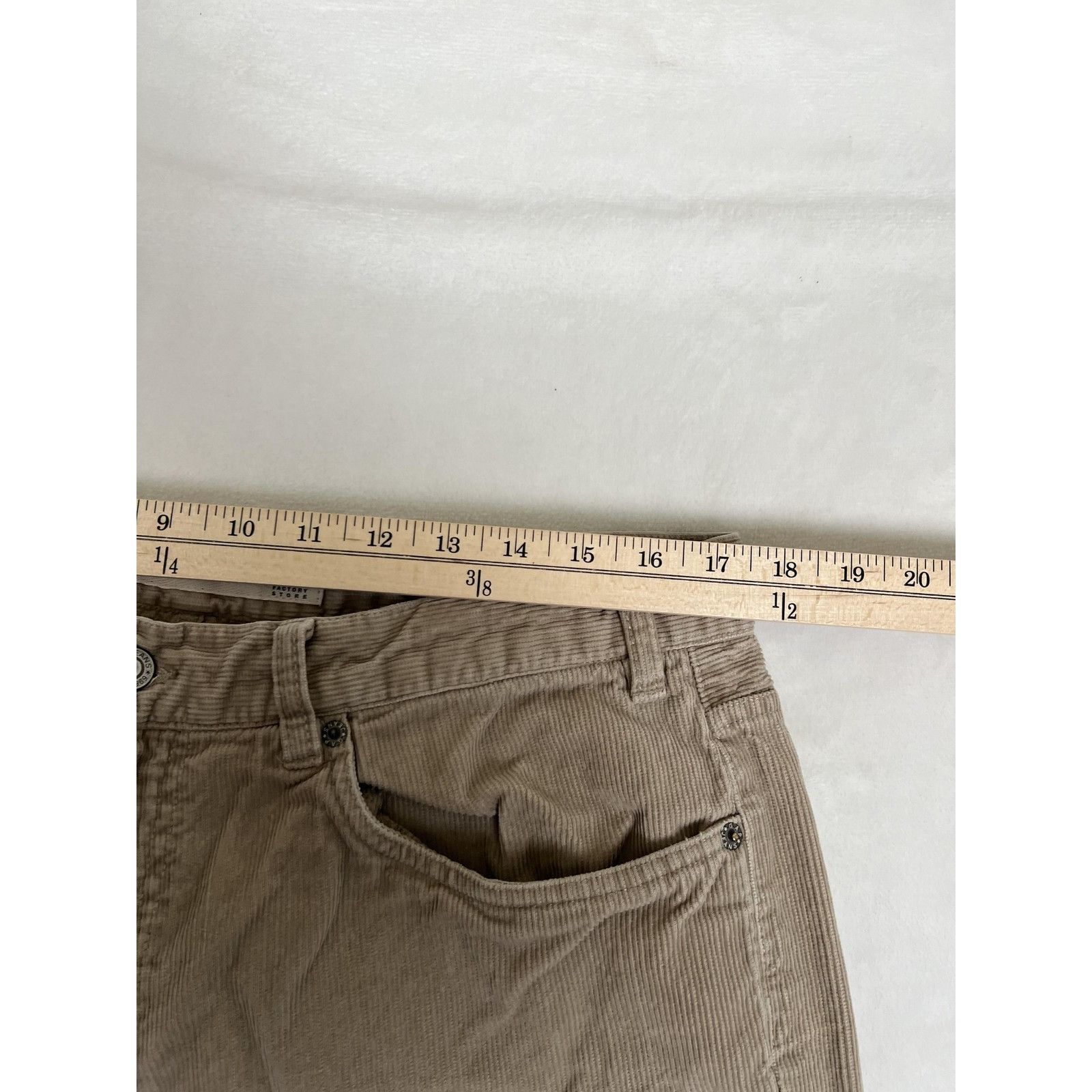 Gap Vintage Gap Corduroy Boot Fit Bootcut Pants Mens 34x30 Beige Size US 34 / EU 50 - 3 Thumbnail
