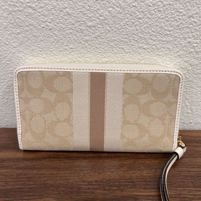 NWT COACH Small Trifold Wallet In Colorblock With Stripe