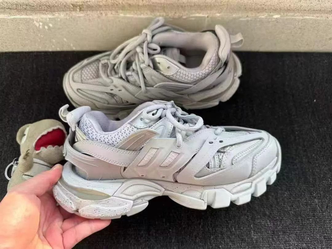 Balenciaga Balenciaga Track 36 1 wear 1500 Size US 5.5 / IT 35.5 - 4 Thumbnail