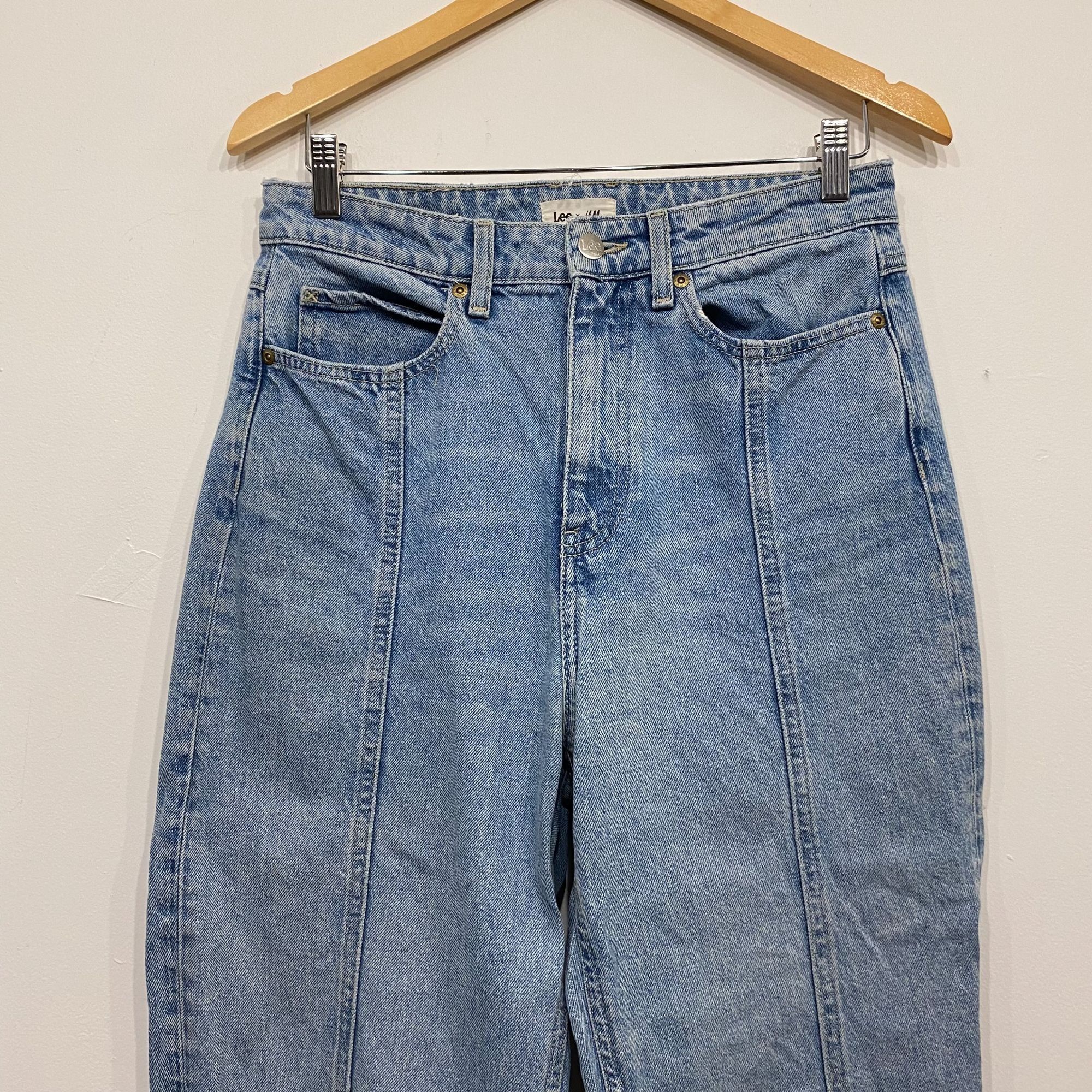 H&M Lee x H&M Loose Fit Seamed Front Mom Straight Leg Jeans Size Size 30" / US 8 / IT 44 - 2 Thumbnail